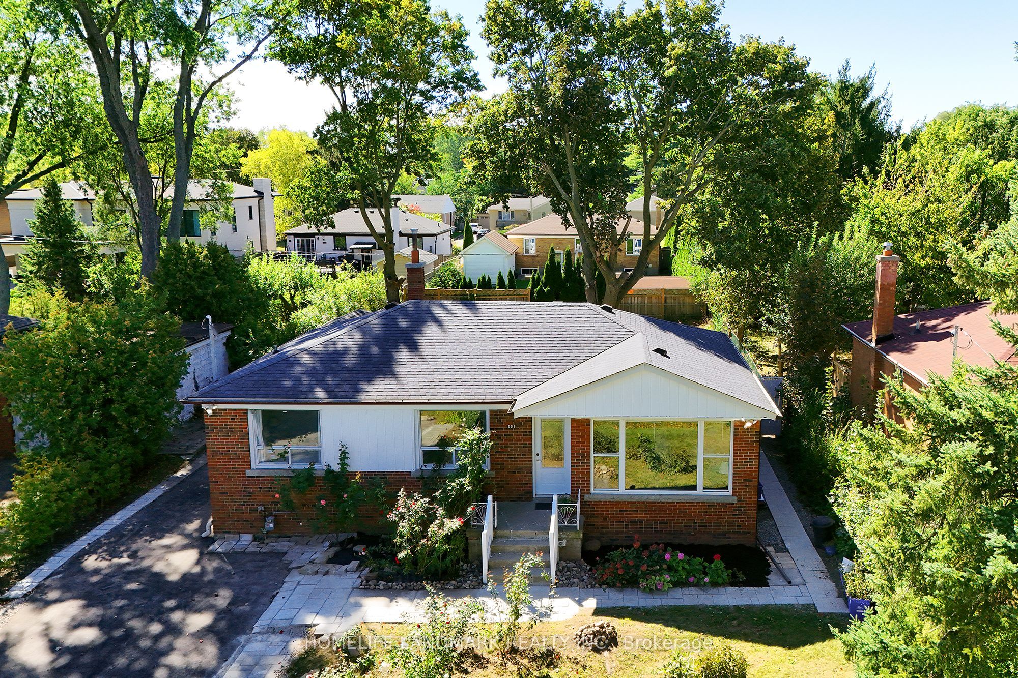 236 Southview Road Property Photo 1