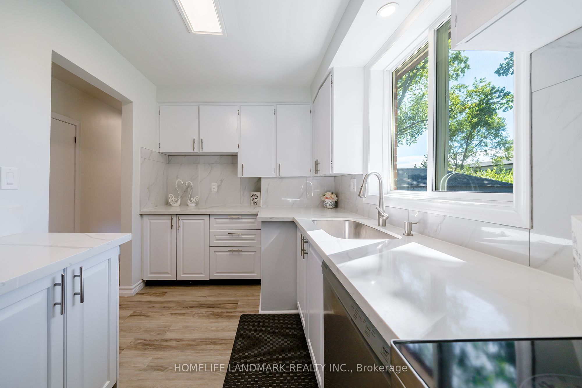236 Southview Road Property Photo 16