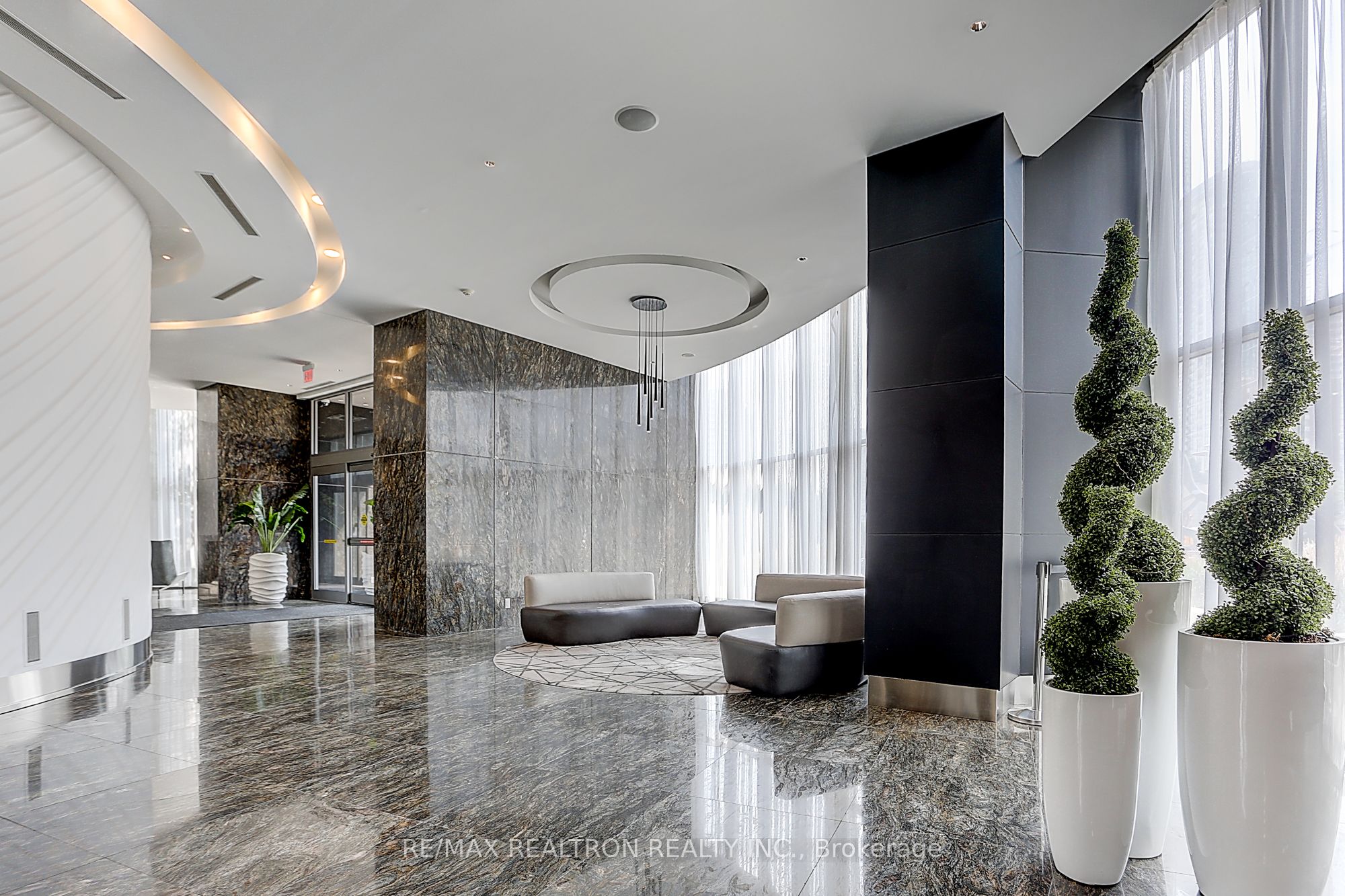 60 Absolute Avenue 706 Property Photo 3