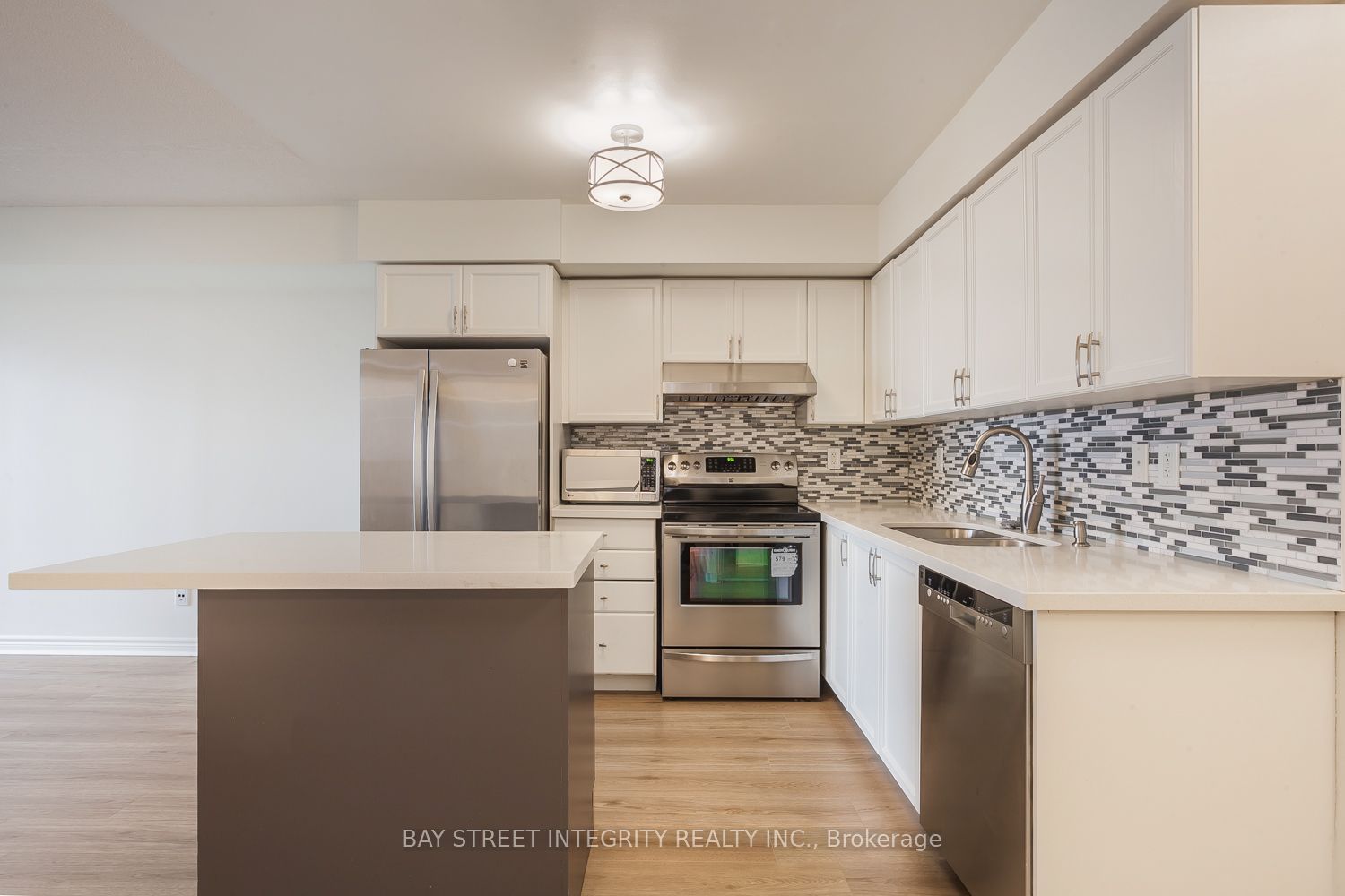 3888 Duke Of York Boulevard 2328 Property Photo 2
