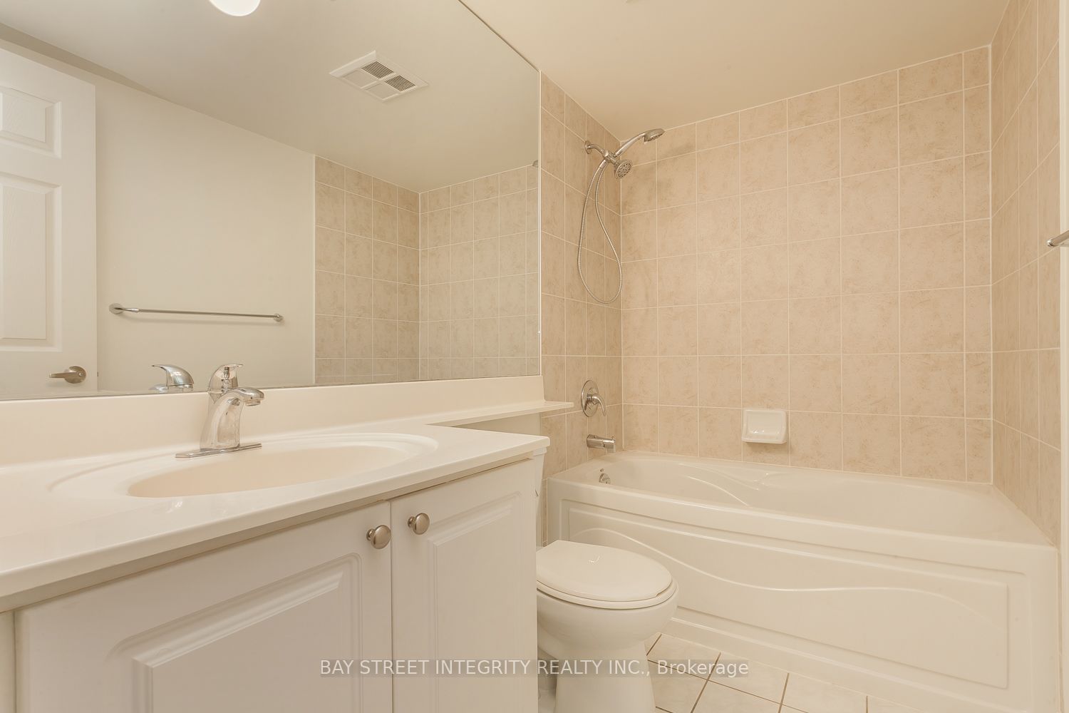 3888 Duke Of York Boulevard 2328 Property Photo 21