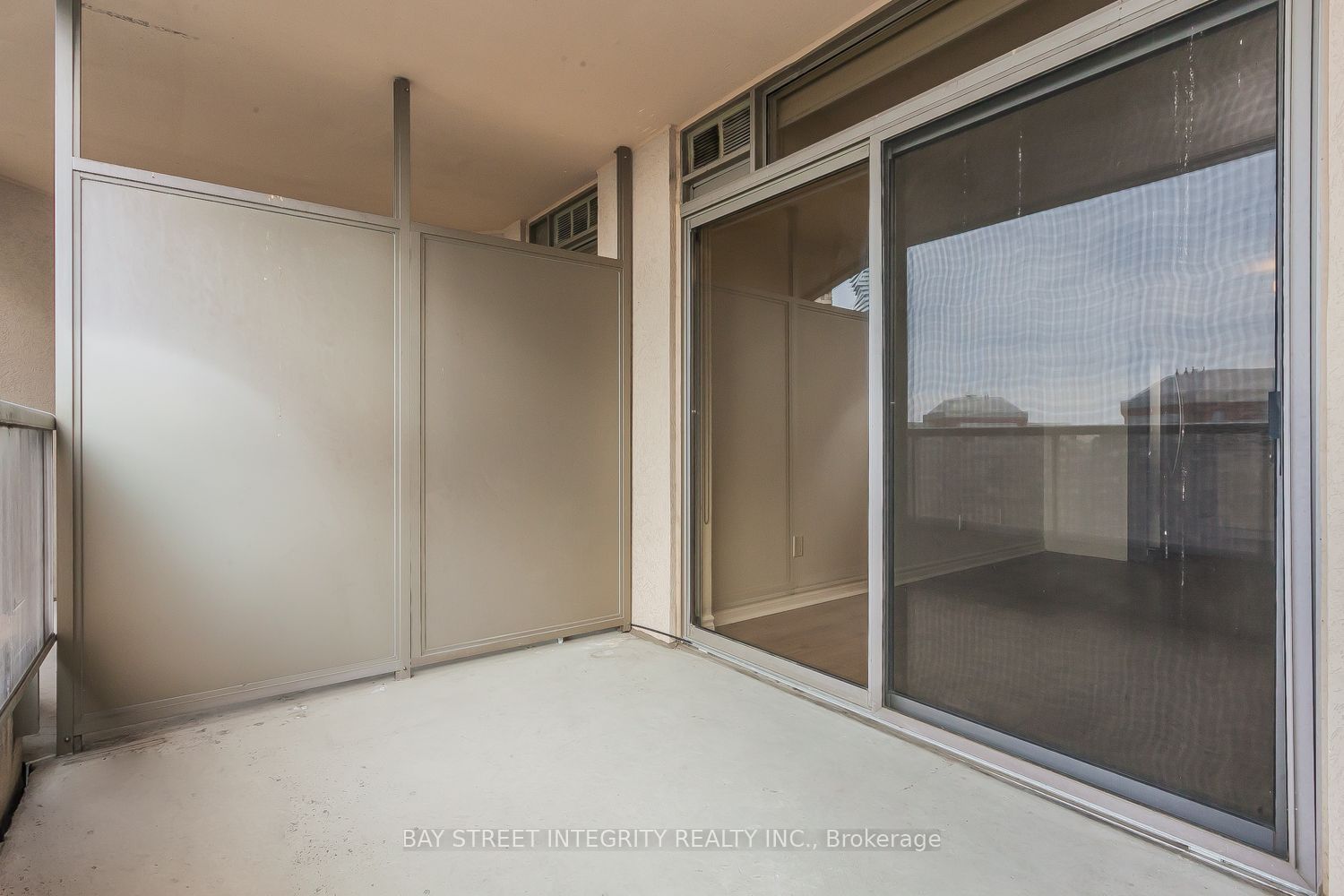 3888 Duke Of York Boulevard 2328 Property Photo 27