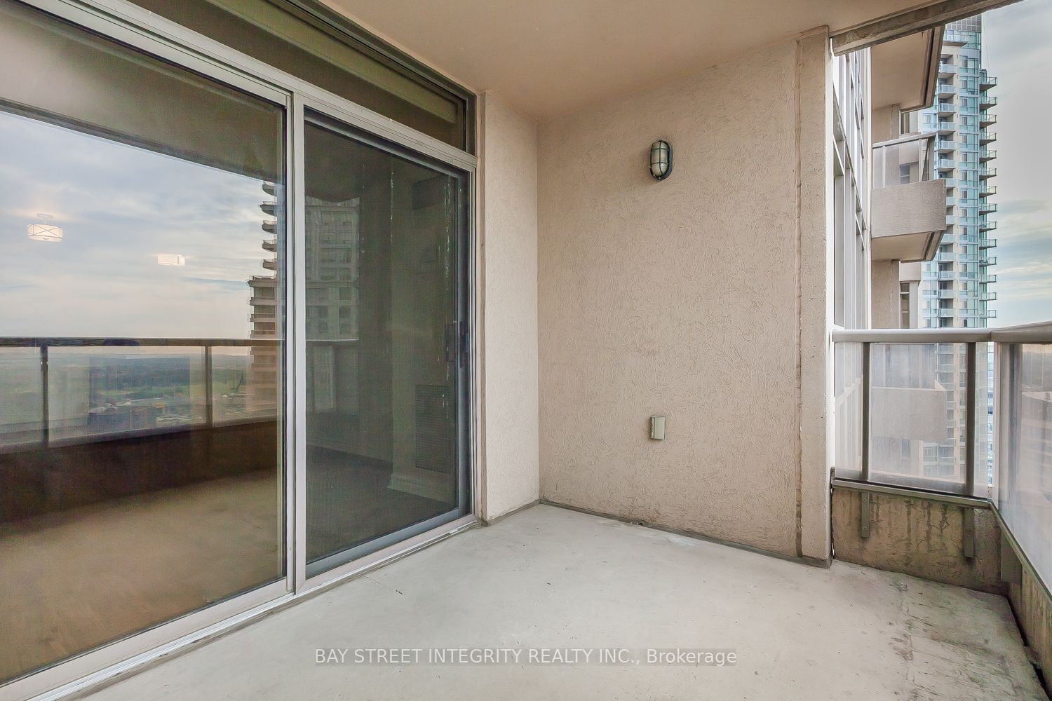 3888 Duke Of York Boulevard 2328 Property Photo 28