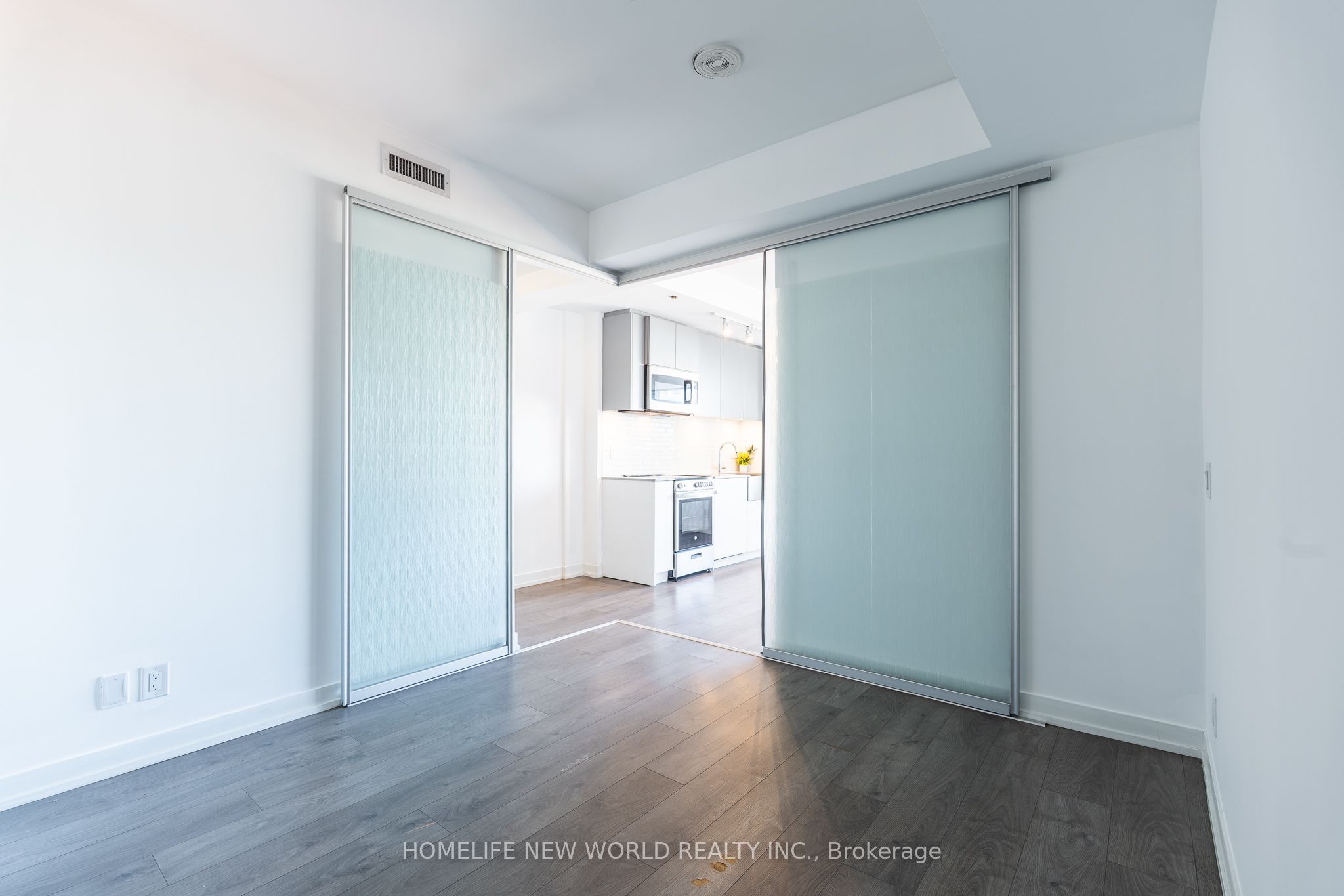 270 Dufferin Street 822 Property Photo 8