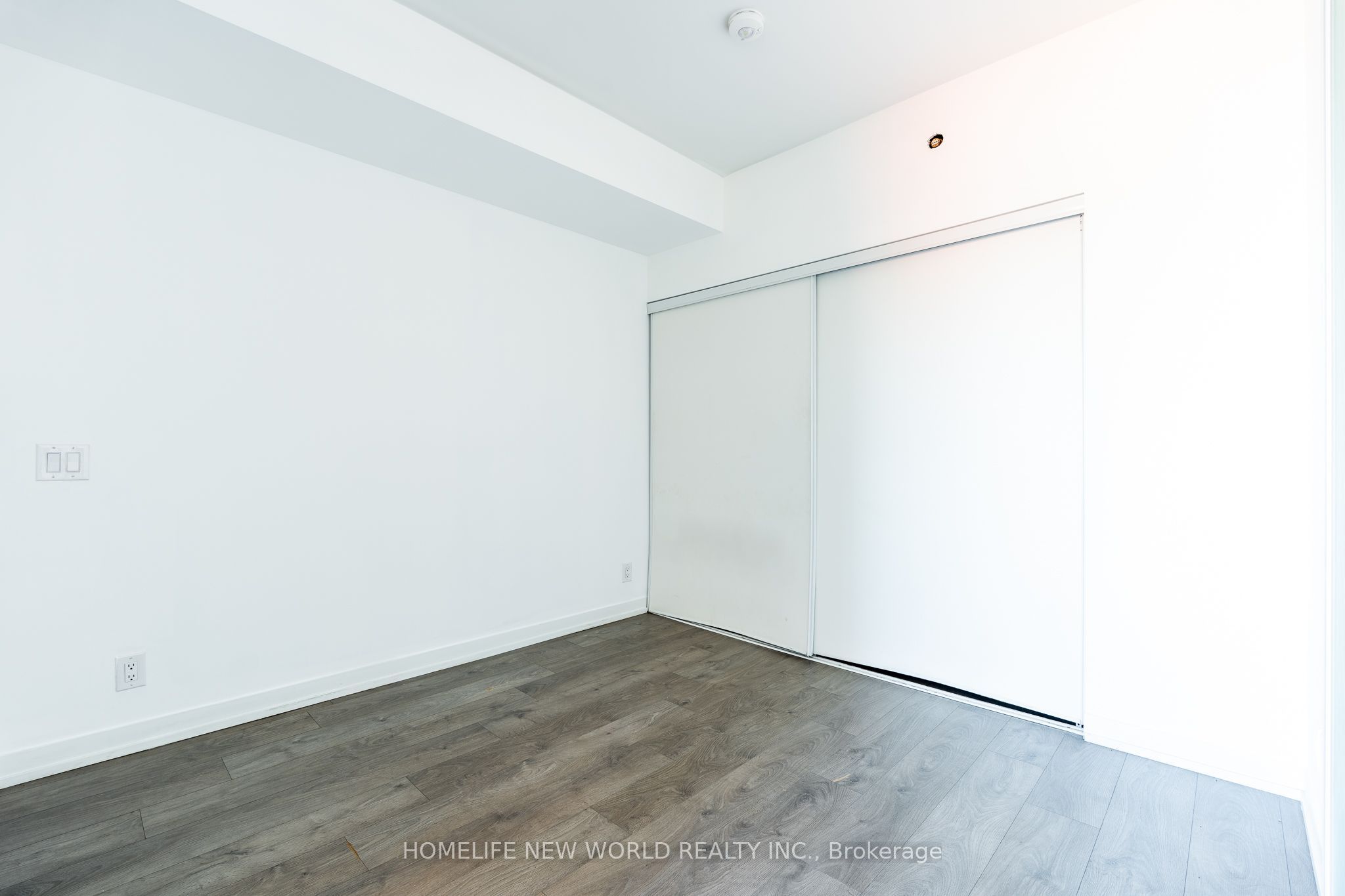 270 Dufferin Street 822 Property Photo 13