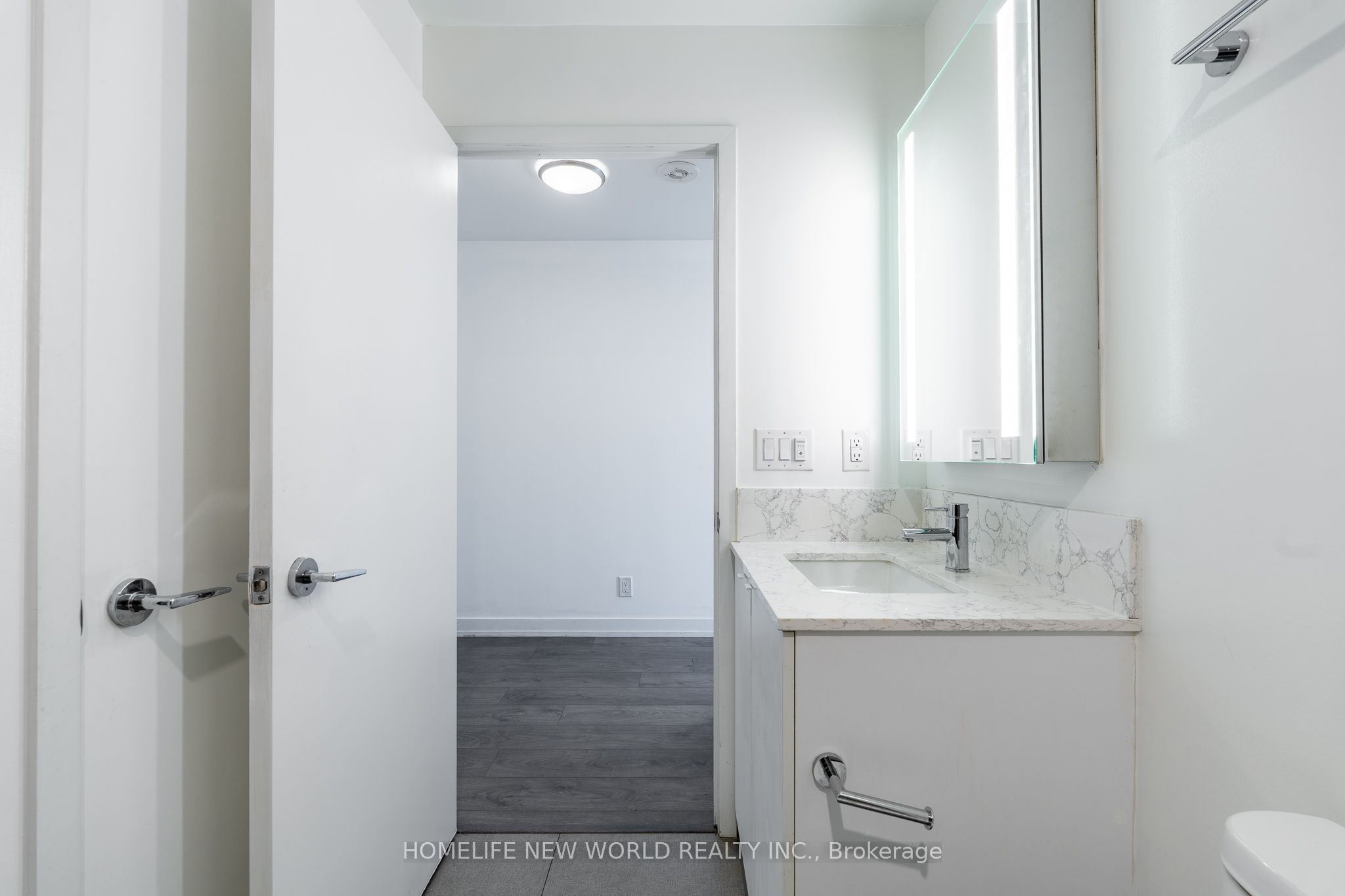 270 Dufferin Street 822 Property Photo 24