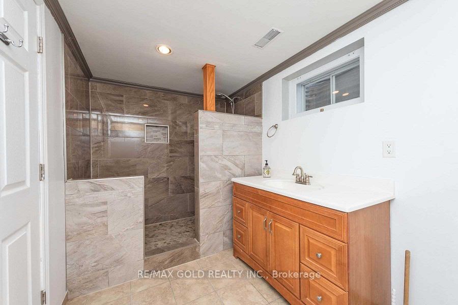 28 Devonshire Drive Property Photo 4
