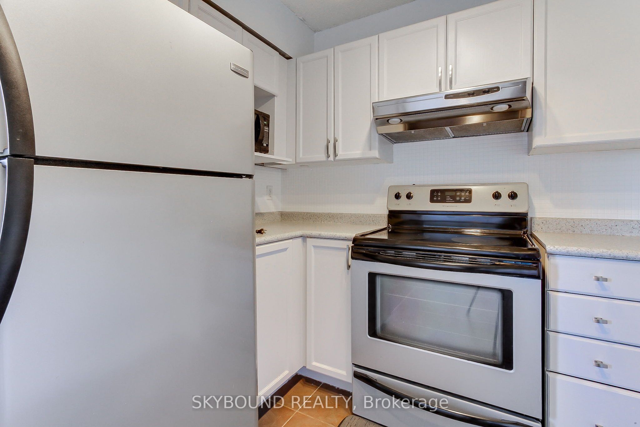 4003 Kilmer Drive 302 Property Photo 15