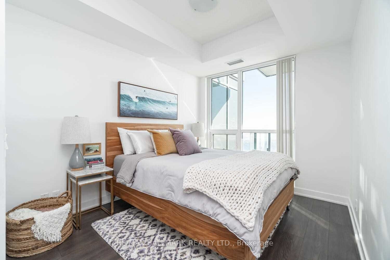 2212 Lake Shore Boulevard 3602 Property Photo 6
