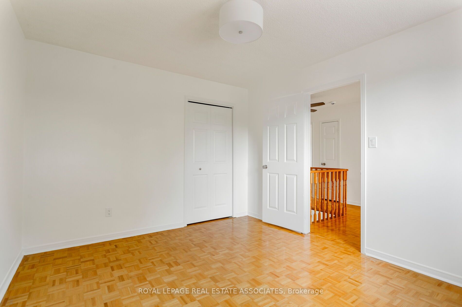 1410 Wakehurst Crescent Property Photo 36