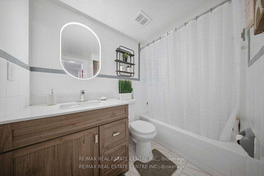 3577 Derry Road 207 Property Photo 9
