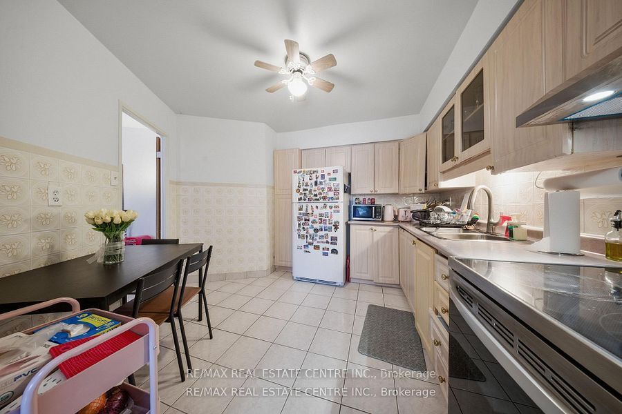 3577 Derry Road 207 Property Photo 16