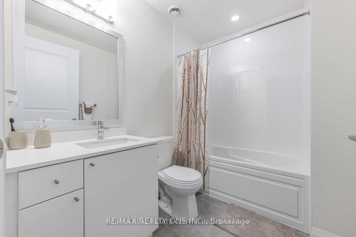 5025 Four Springs Avenue 112 Property Photo 10