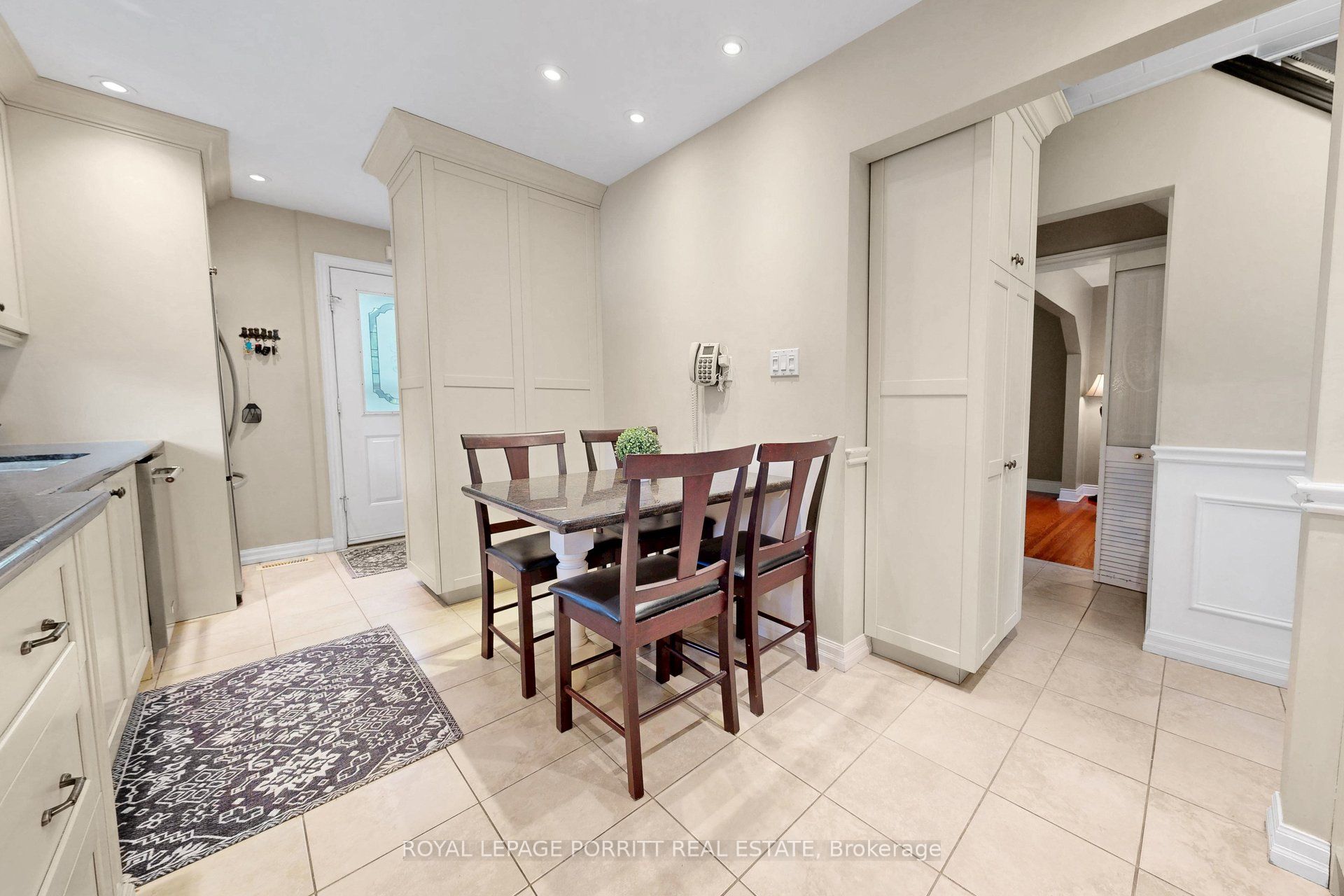 14 Heslop Drive Property Photo 8