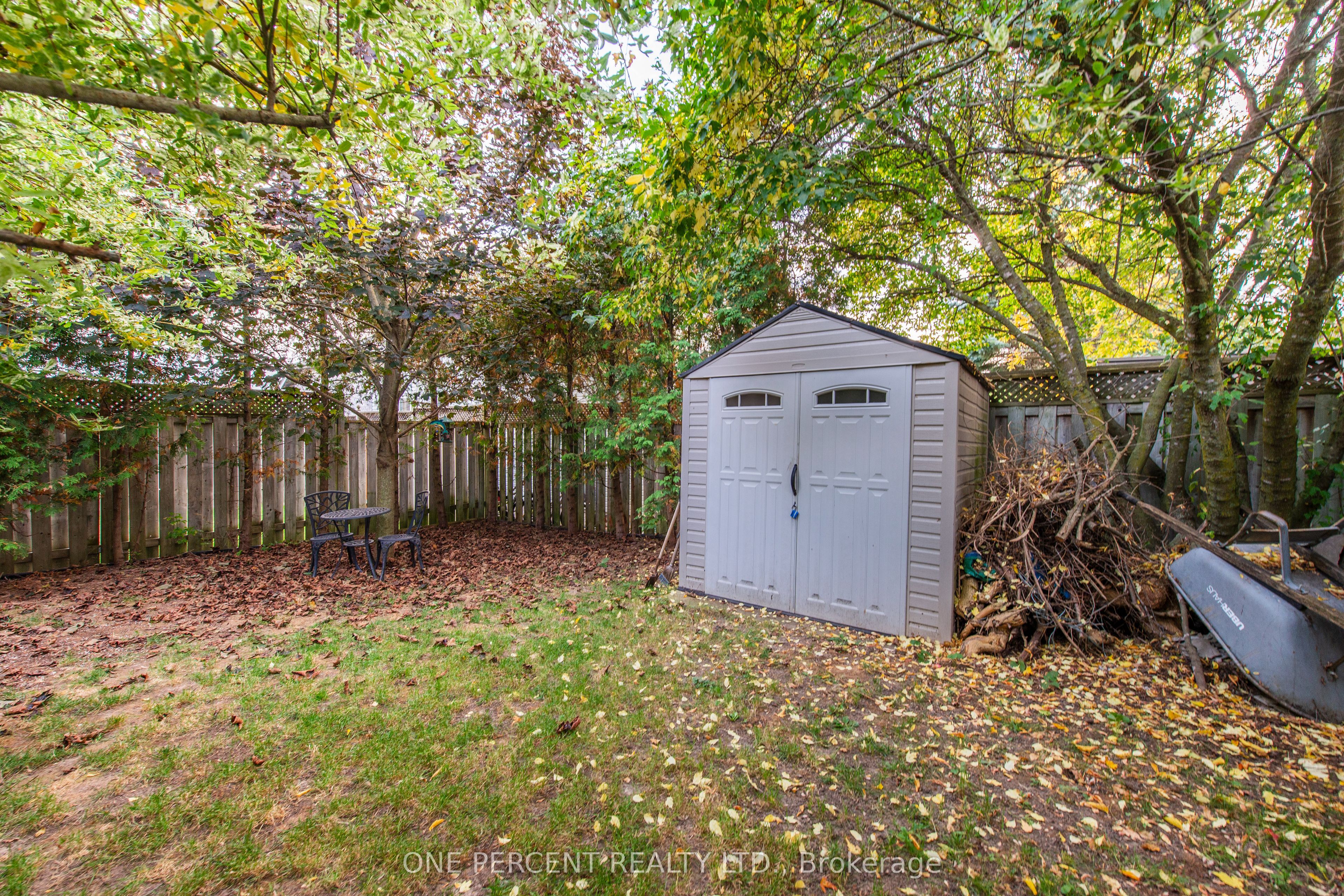 76 Abbey Road W Property Photo 31