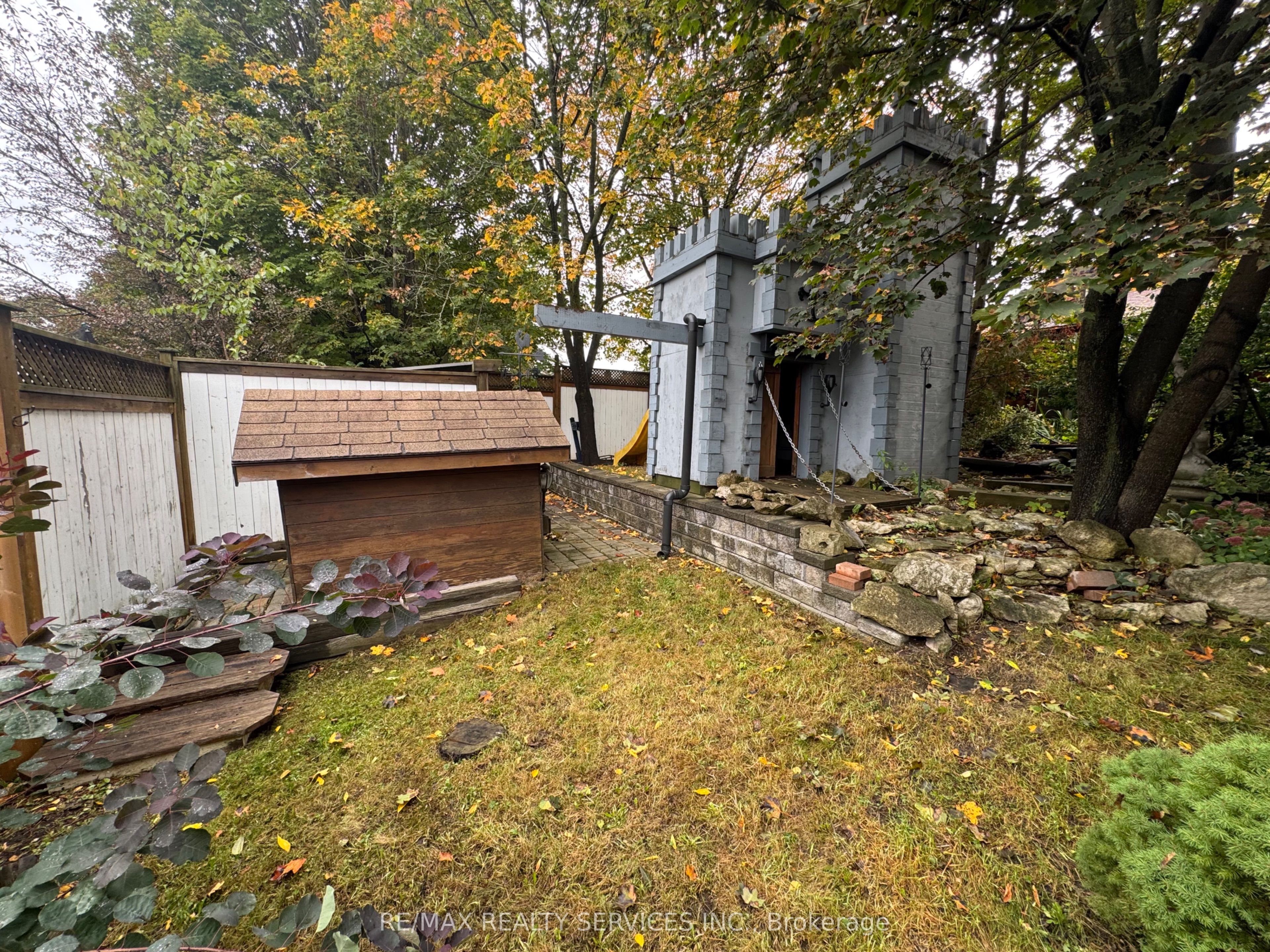 82 Edelwild Drive Property Photo 8