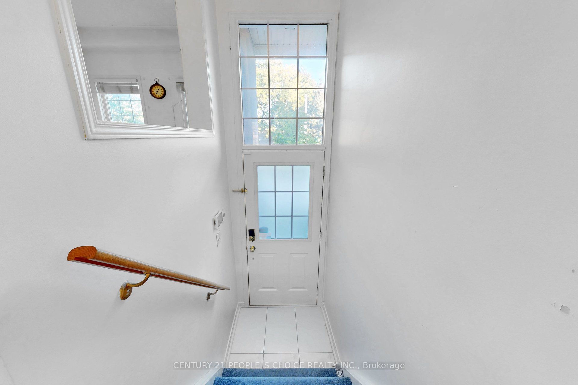 435 Hensall Circle 106 Property Photo 5