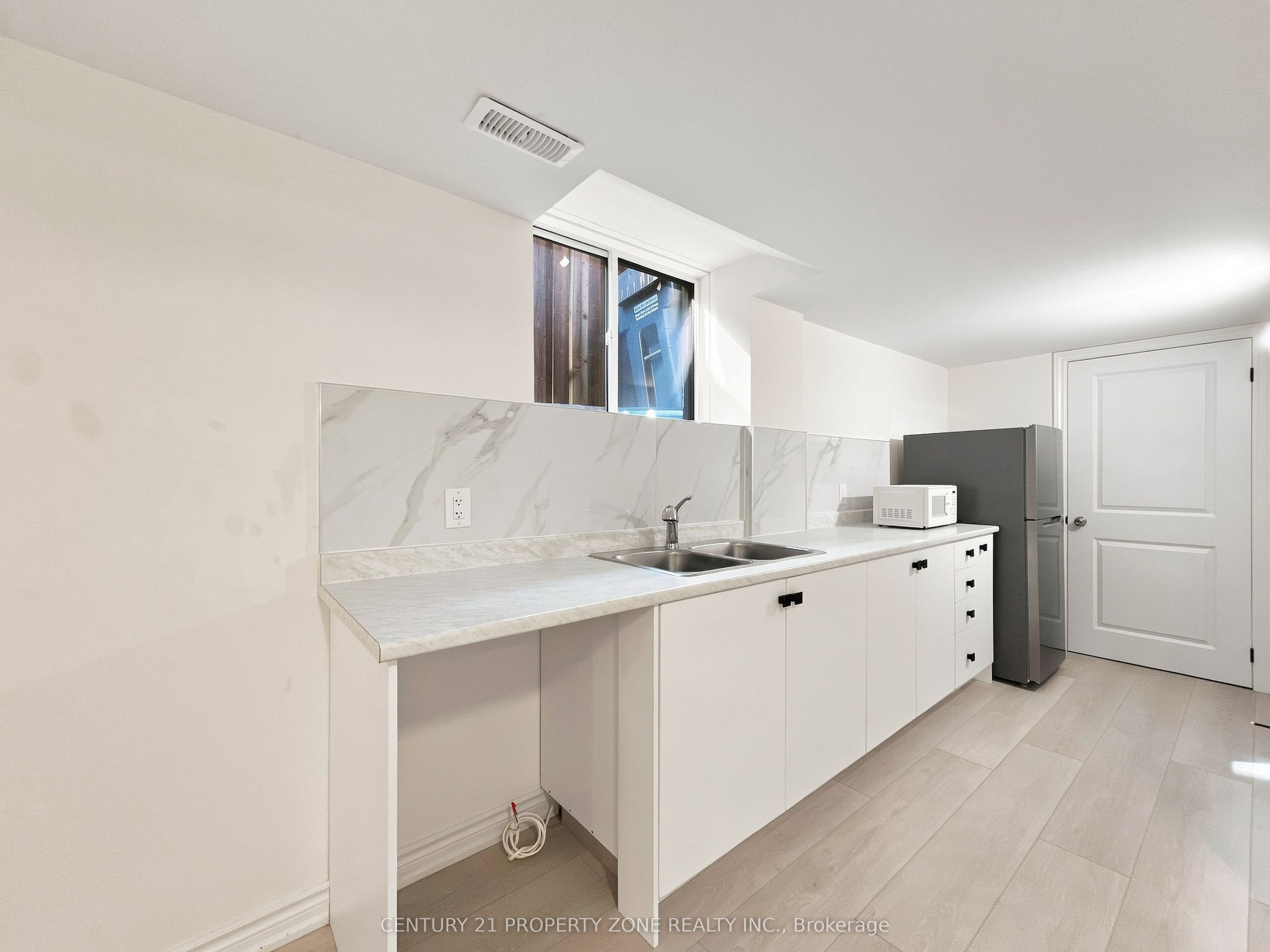 102 Cadillac Crescent Property Photo 19