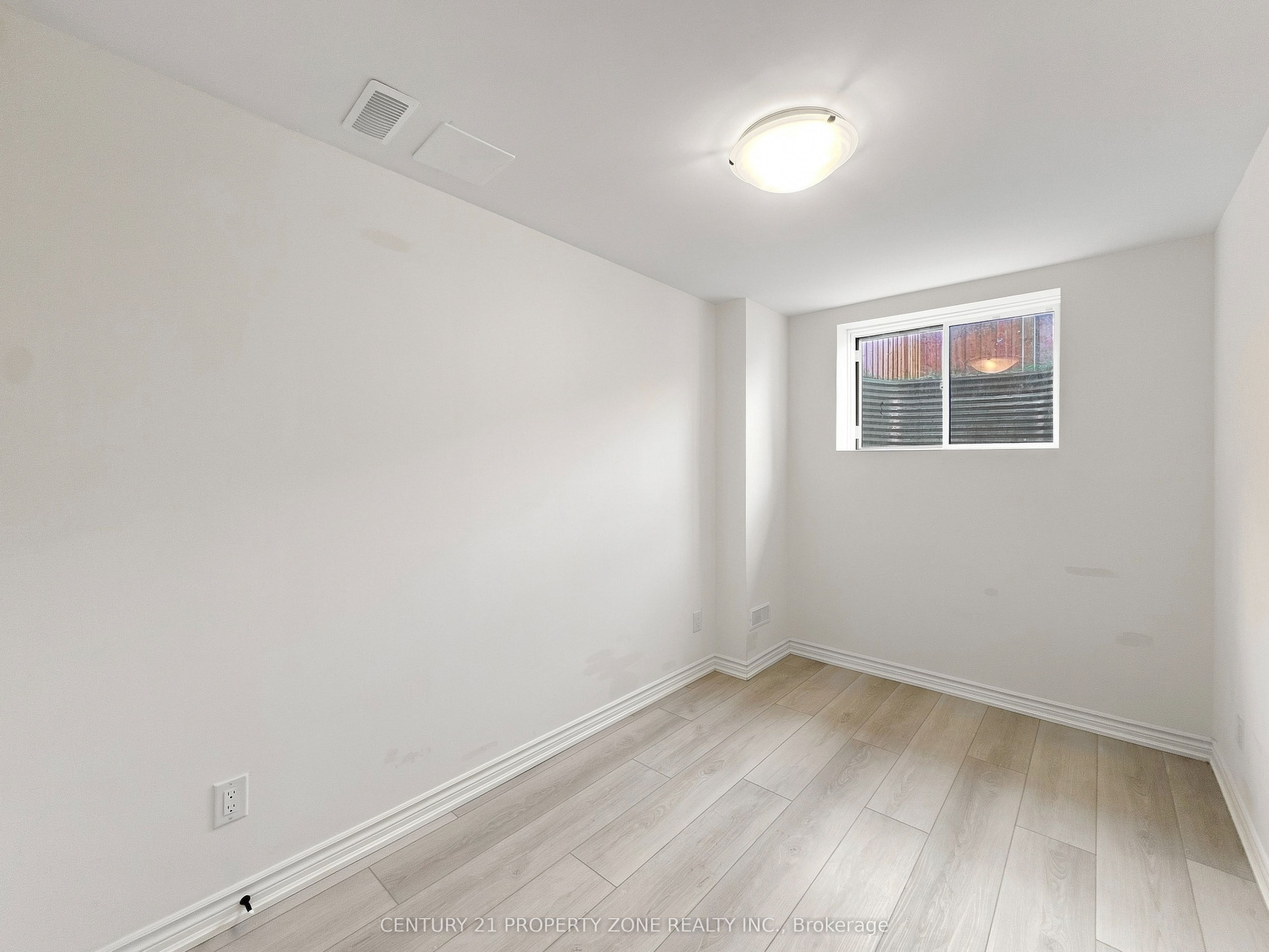 102 Cadillac Crescent Property Photo 22