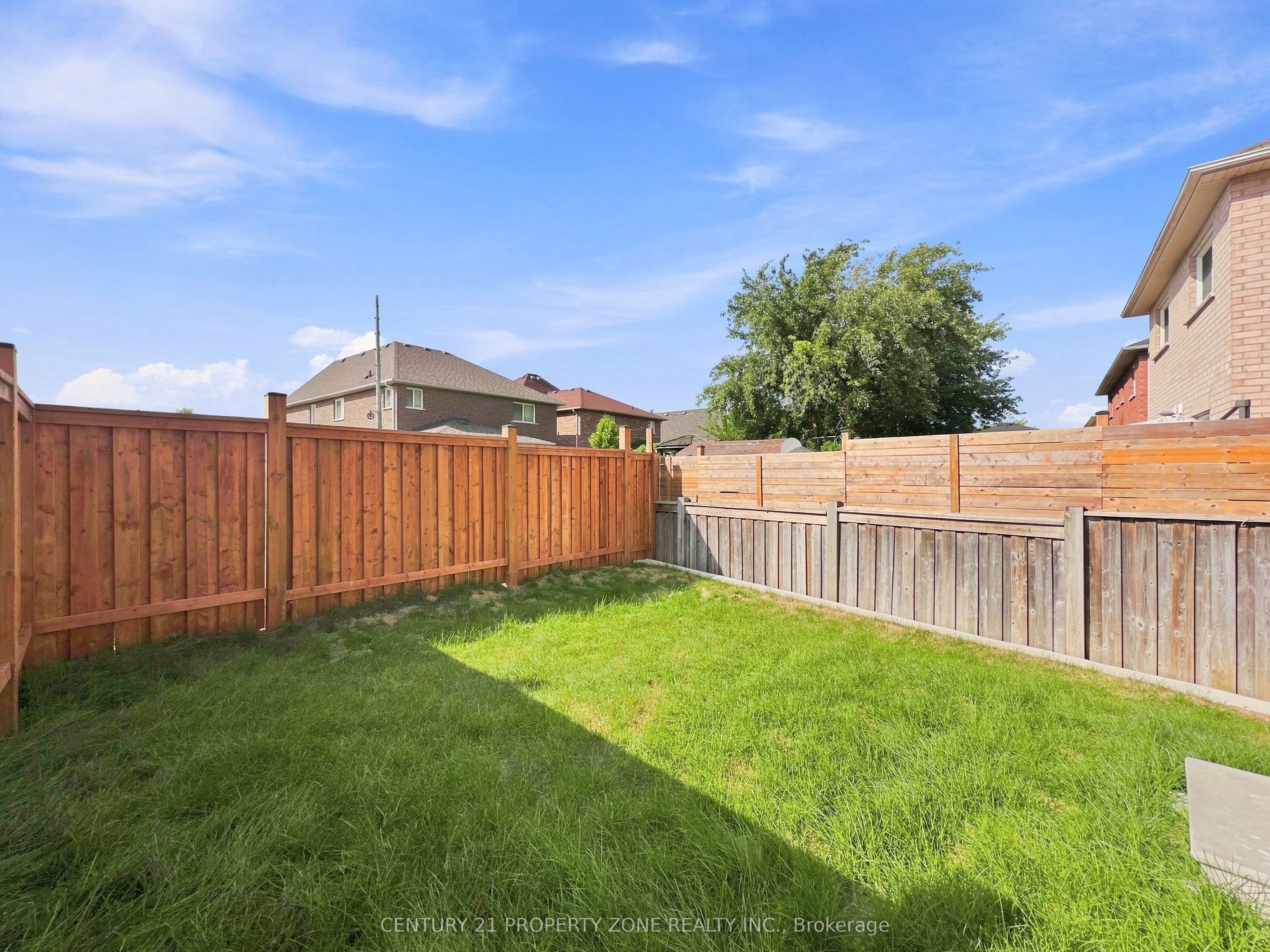 102 Cadillac Crescent Property Photo 28