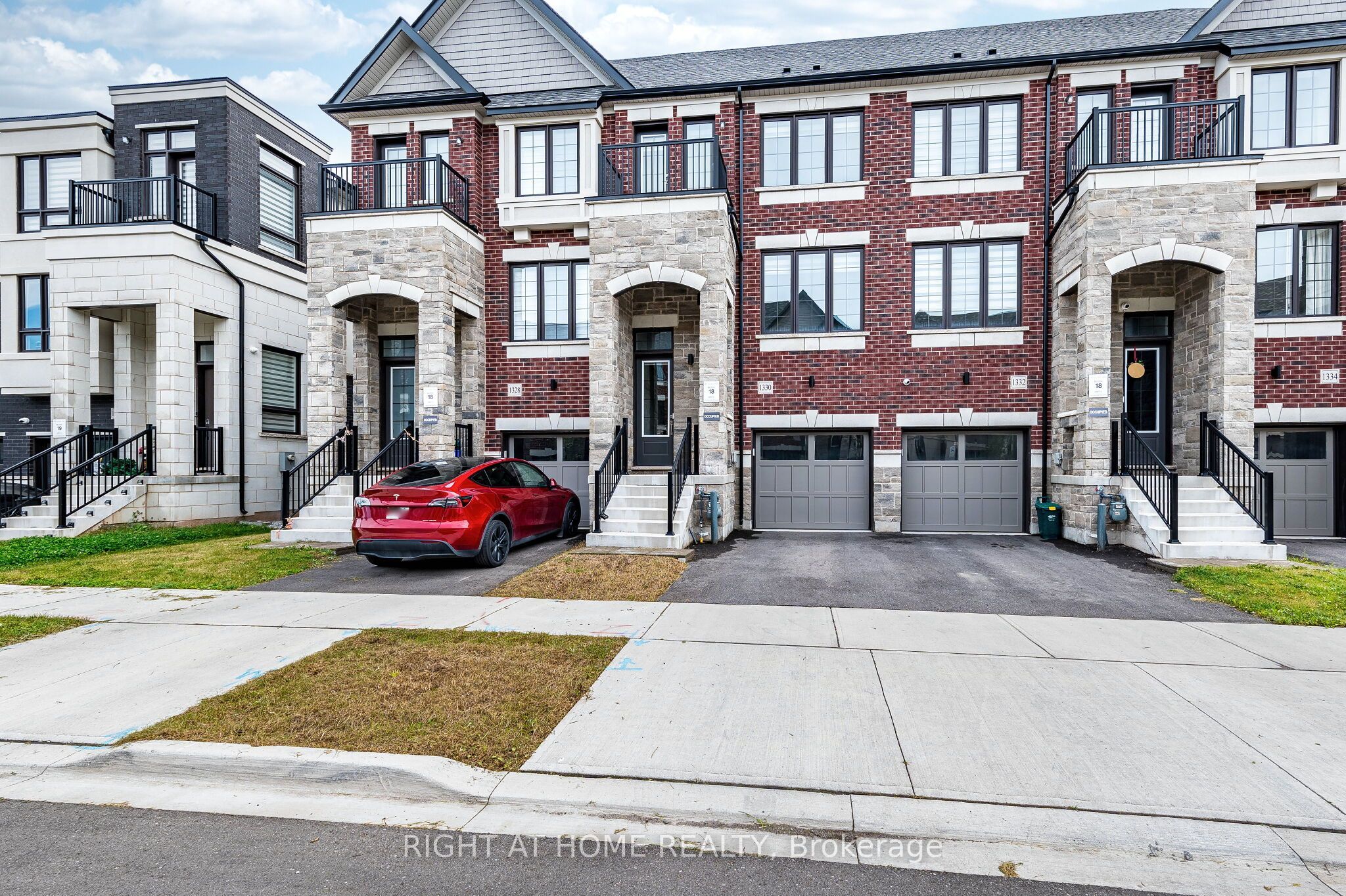 1330 Shevchenko Boulevard Property Photo 2