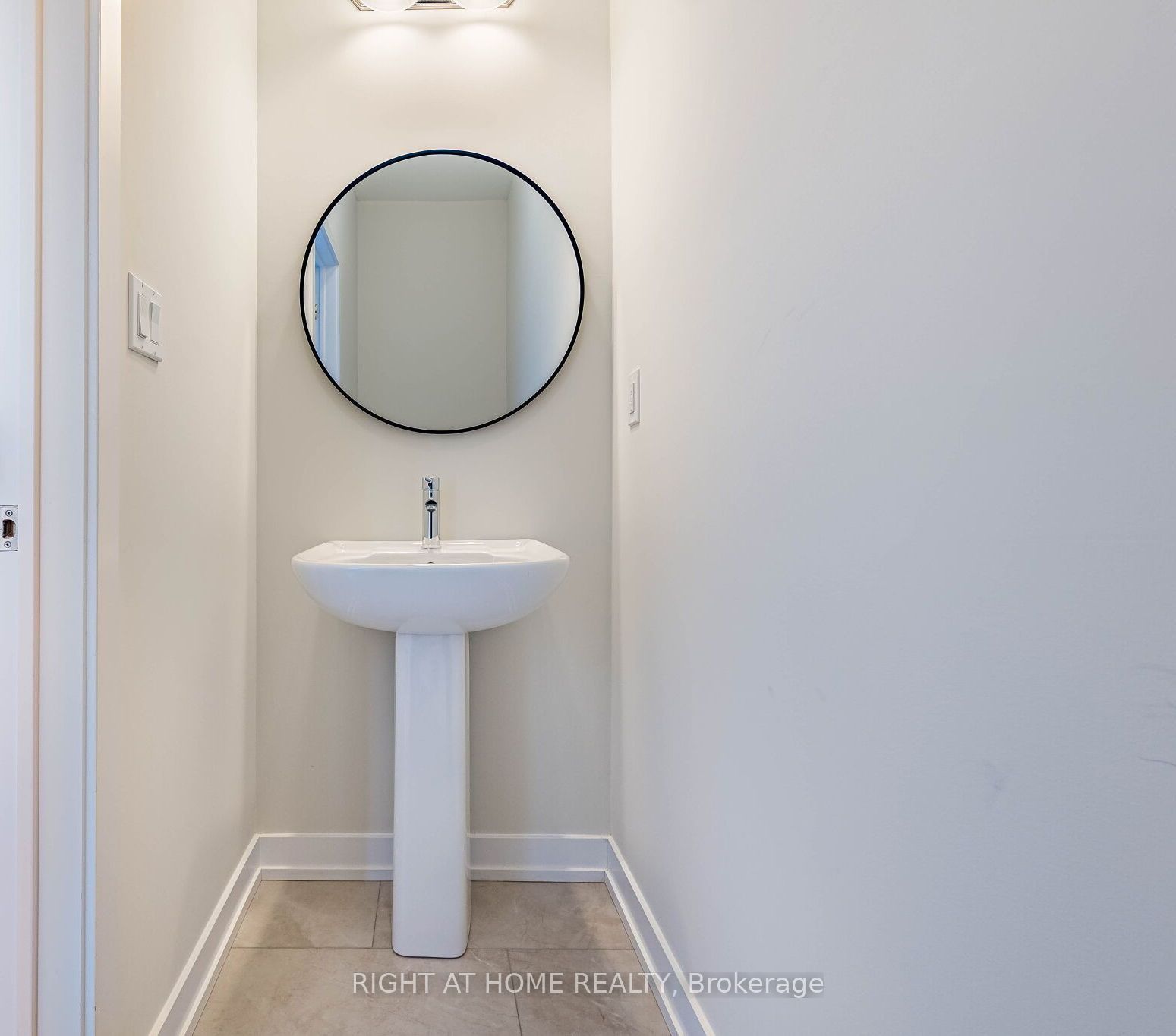 1330 Shevchenko Boulevard Property Photo 3