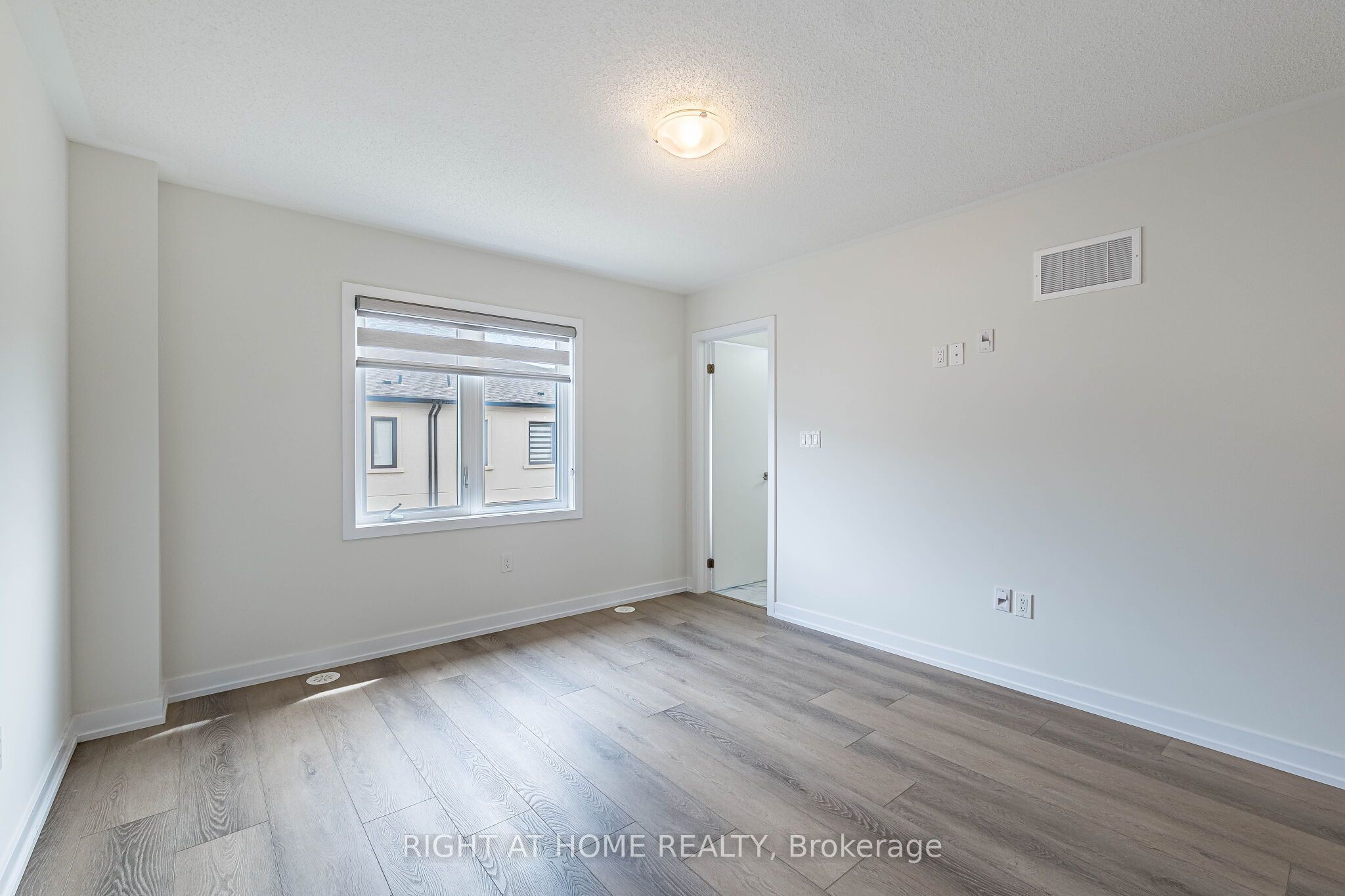 1330 Shevchenko Boulevard Property Photo 19