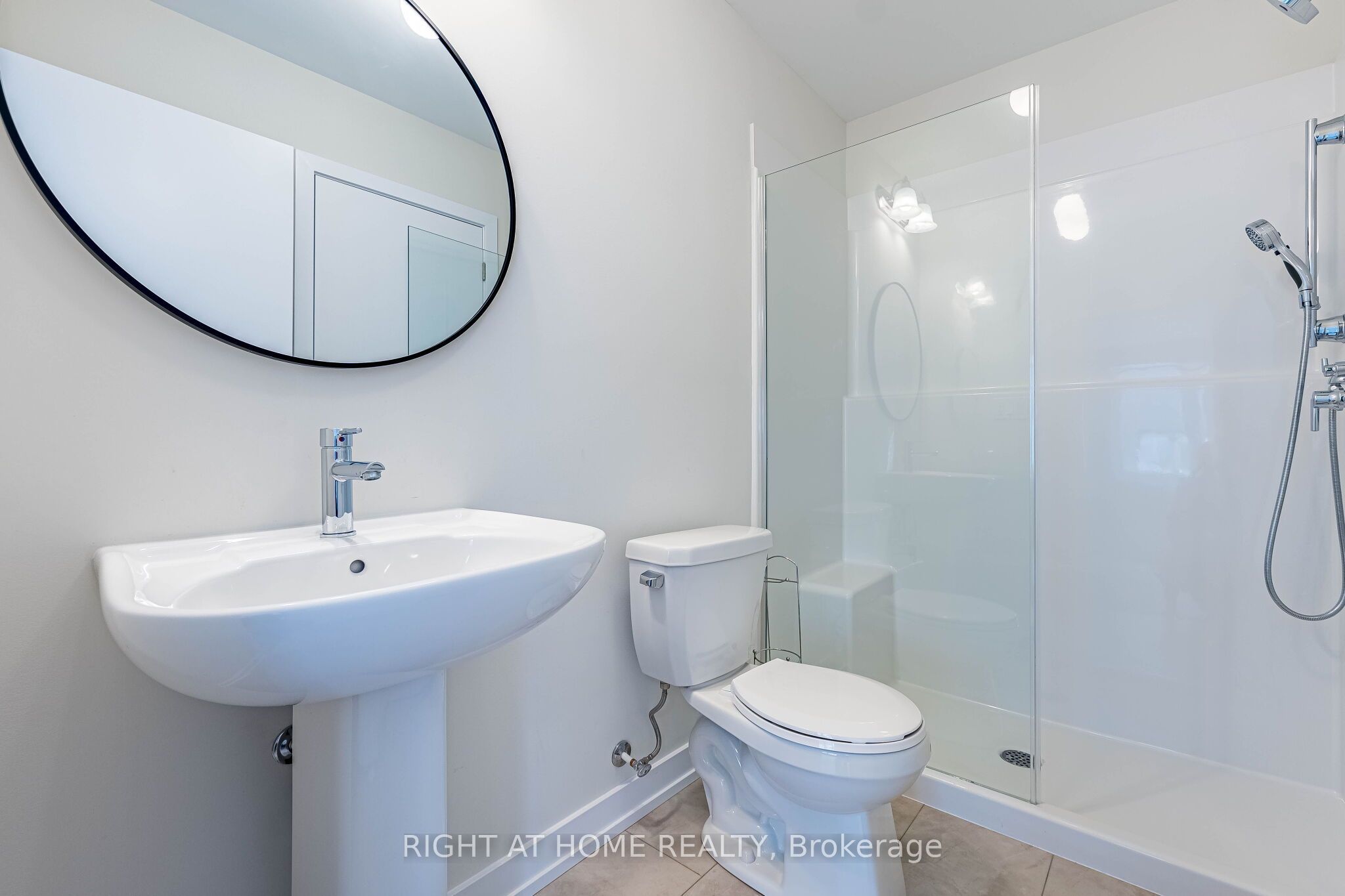 1330 Shevchenko Boulevard Property Photo 24