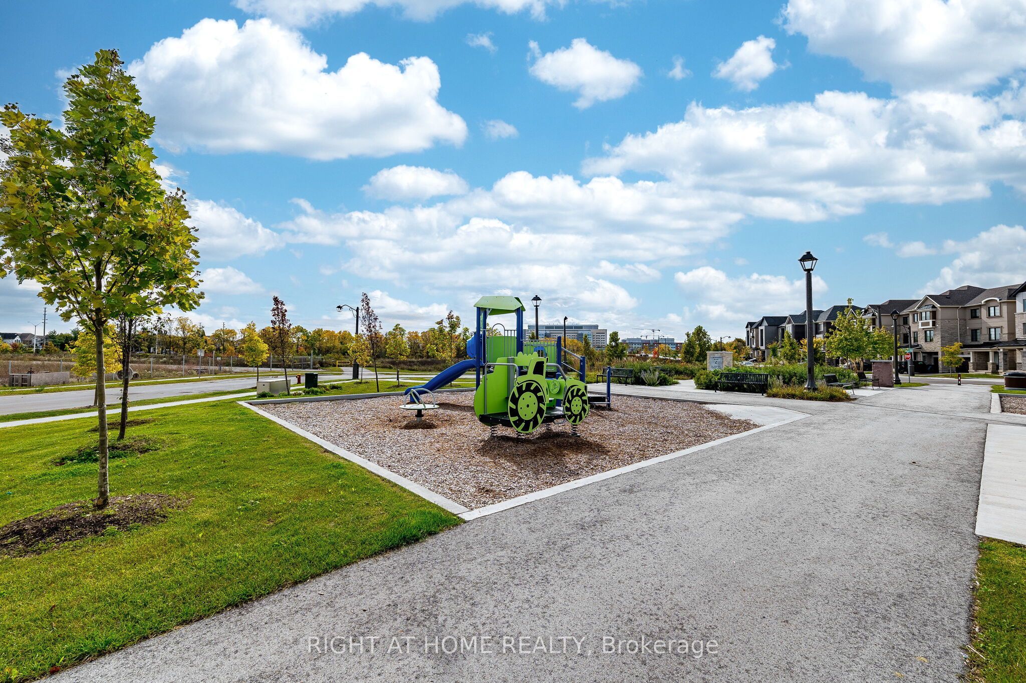 1330 Shevchenko Boulevard Property Photo 29