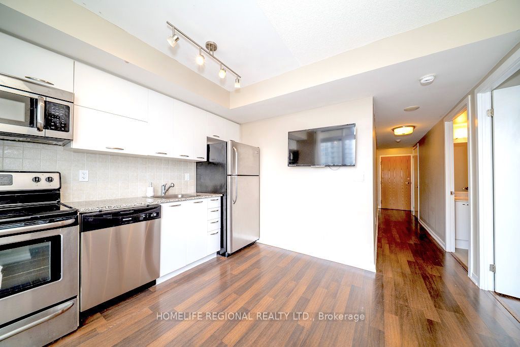 38 Joe Shuster Way 1520 Property Photo 4
