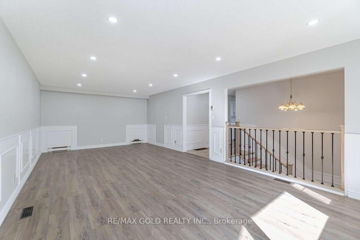 9383 Eighth Line Property Photo 7