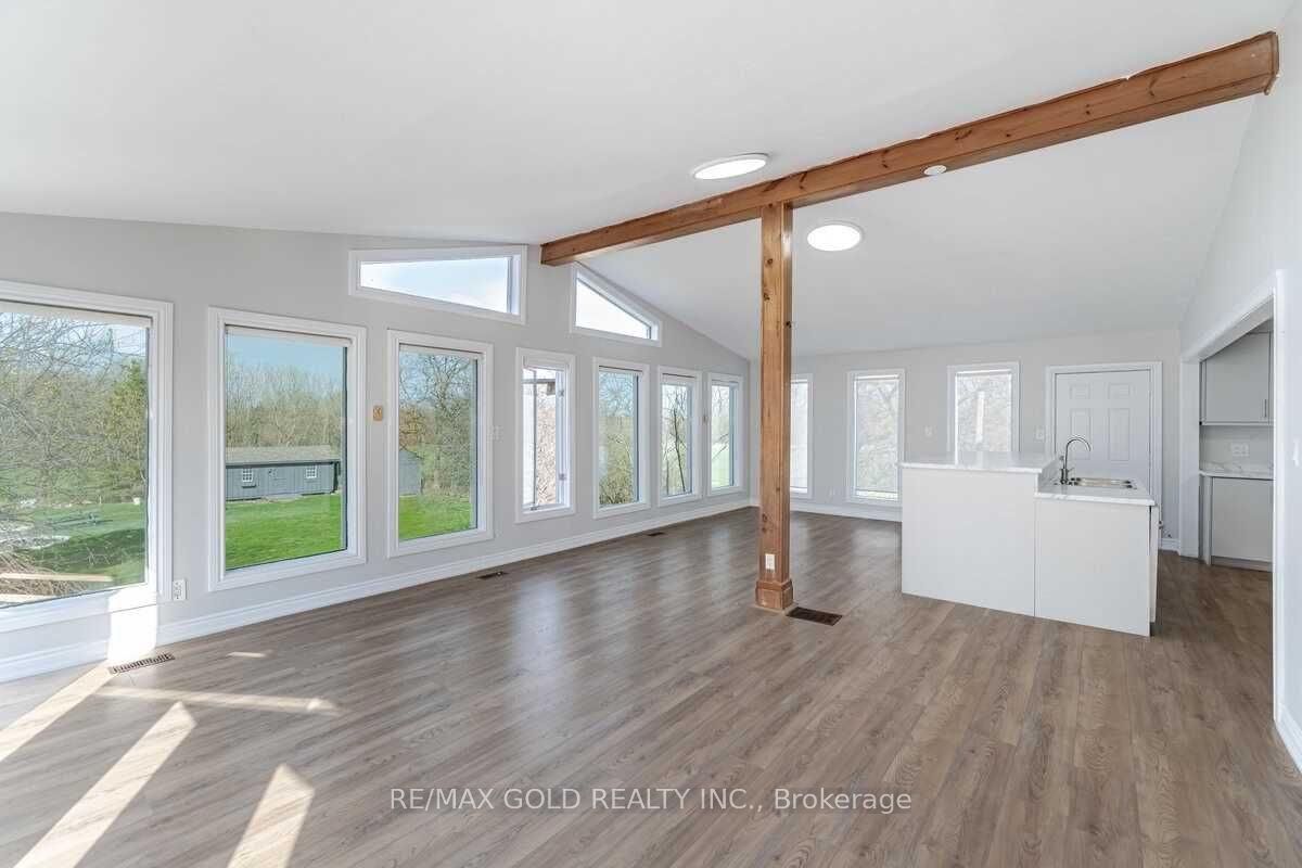 9383 Eighth Line Property Photo 10