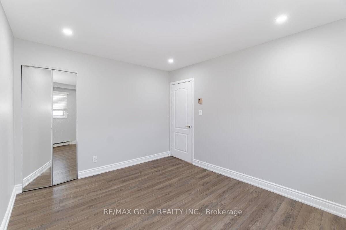 9383 Eighth Line Property Photo 12