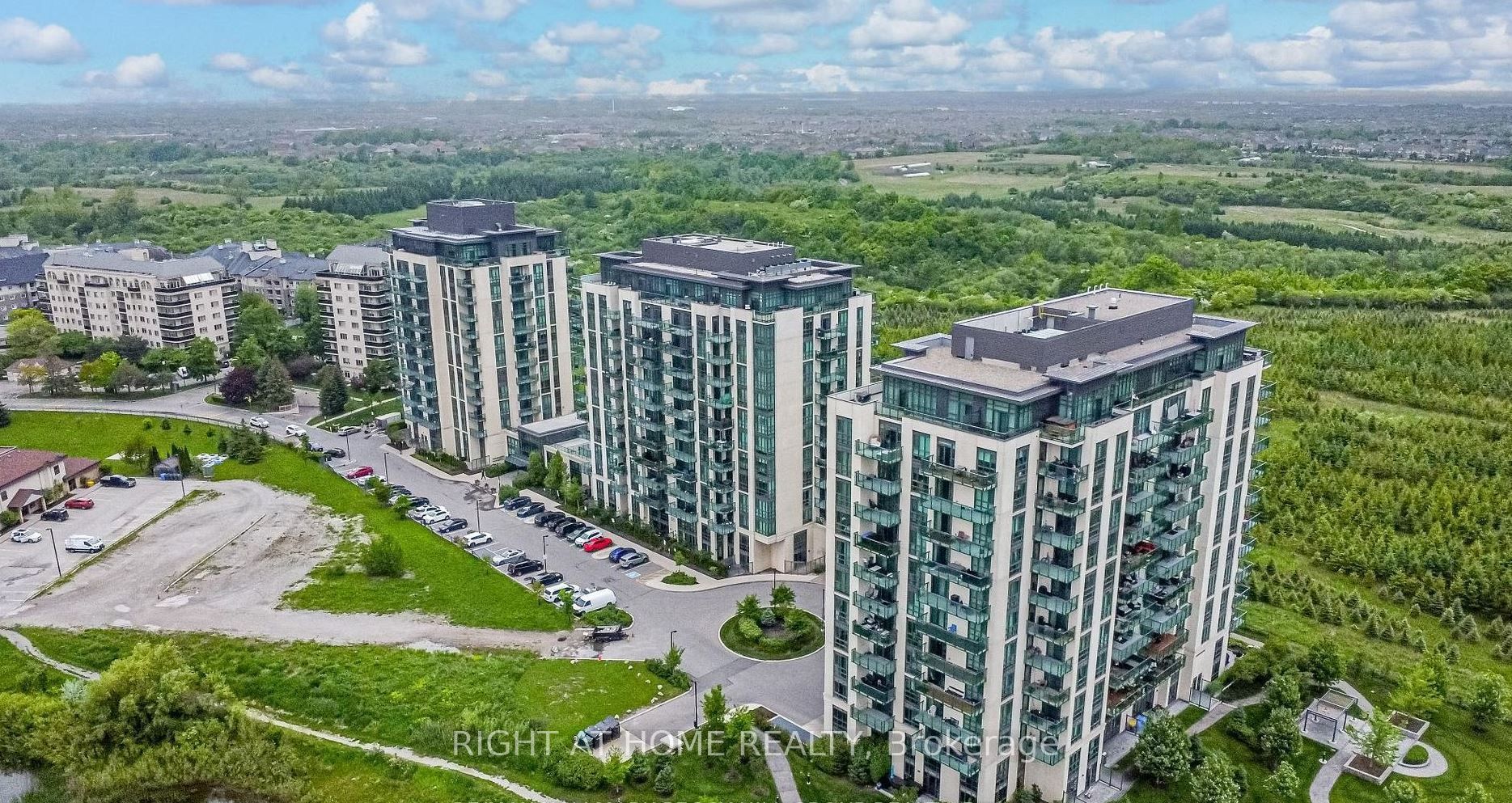 45 Yorkland Boulevard 206 Property Photo 1