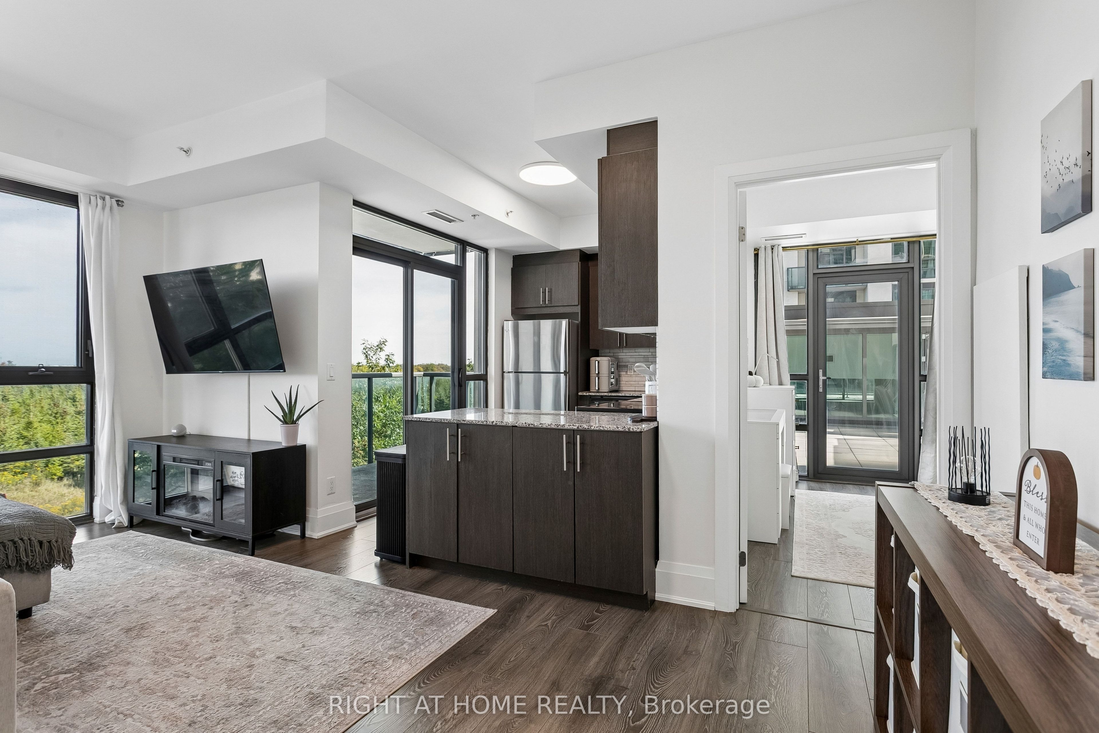 45 Yorkland Boulevard 206 Property Photo 13