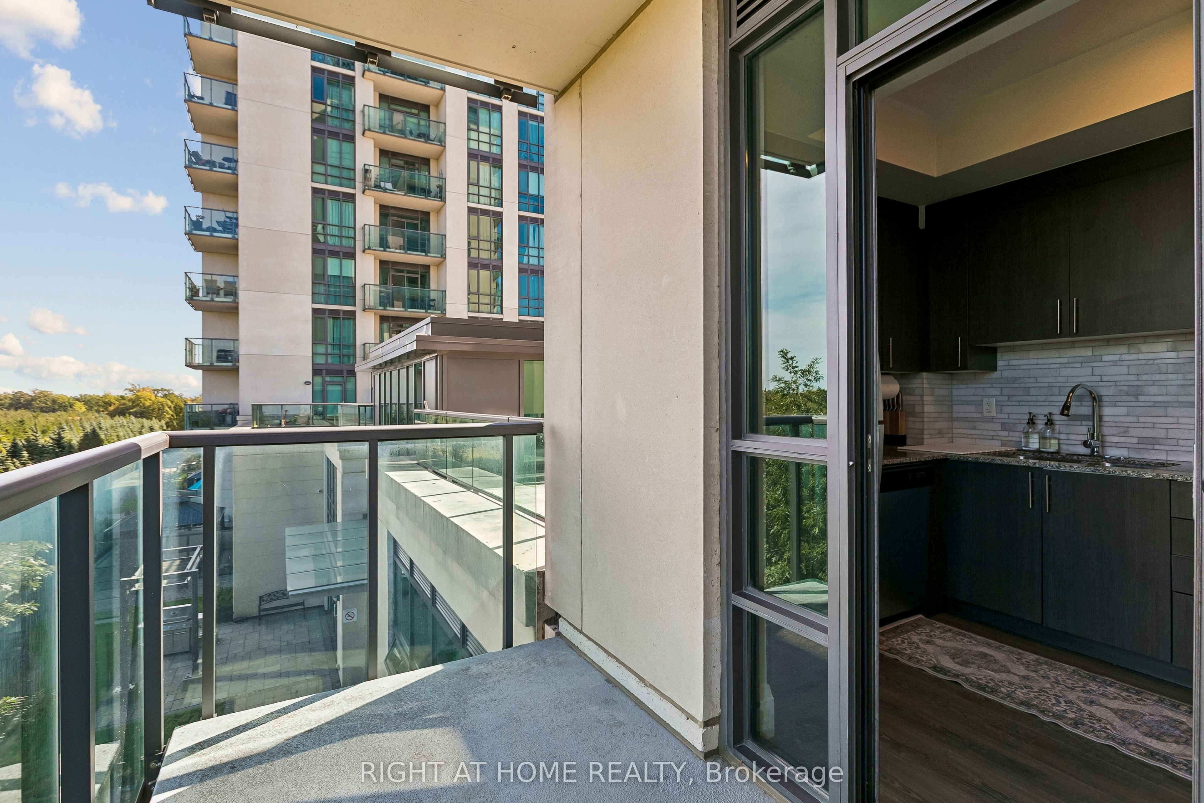 45 Yorkland Boulevard 206 Property Photo 16