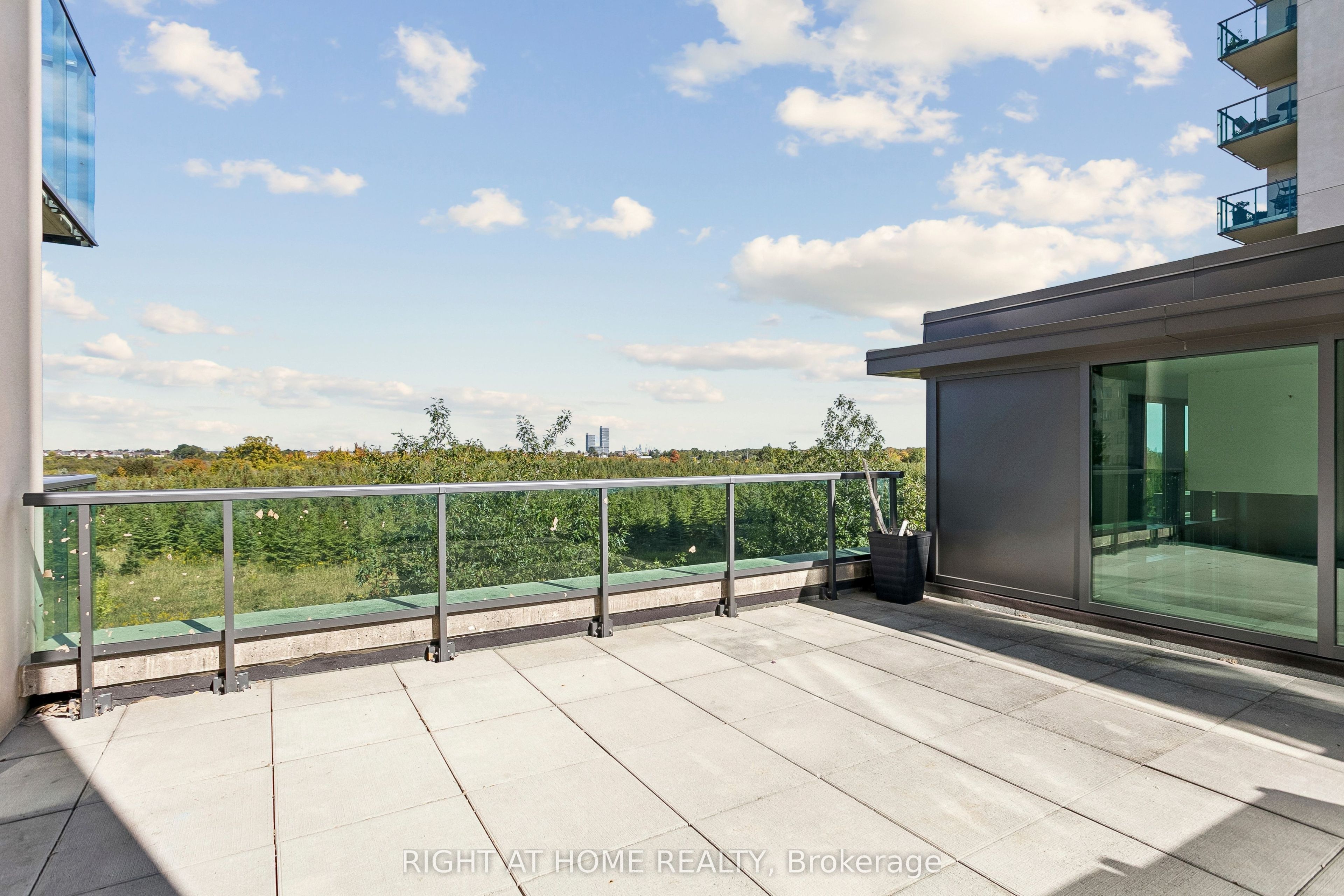 45 Yorkland Boulevard 206 Property Photo 37