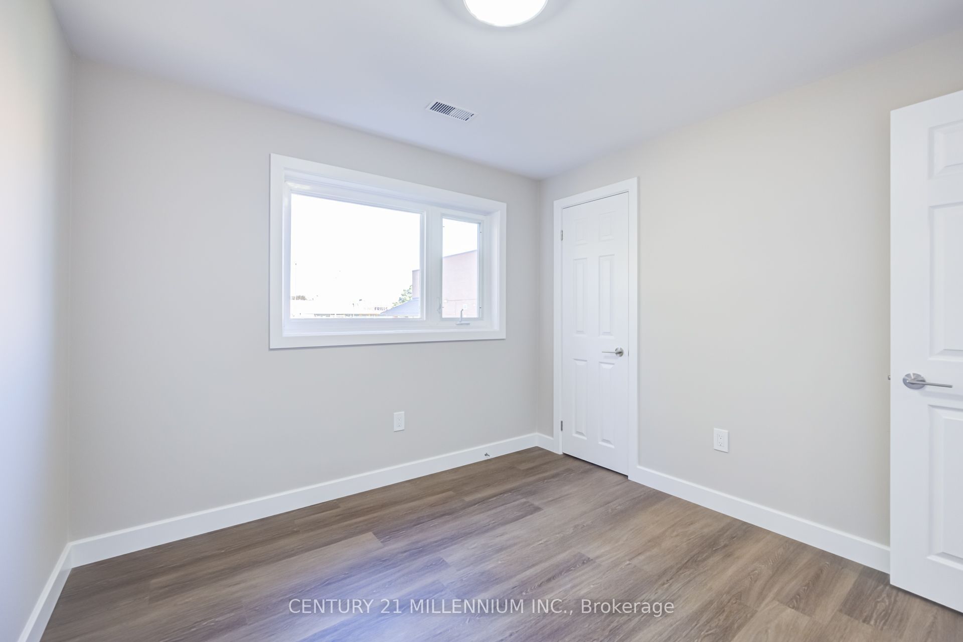 58 Isabella Street A Property Photo 9