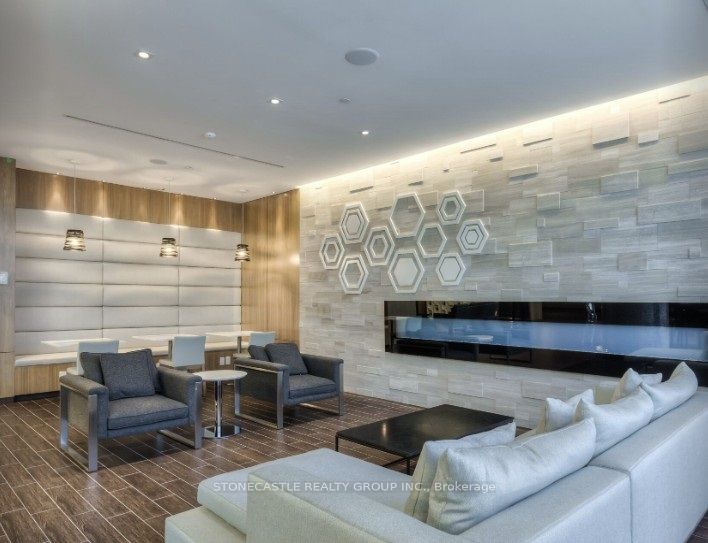 36 Park Lawn Road 2401 Property Photo 16