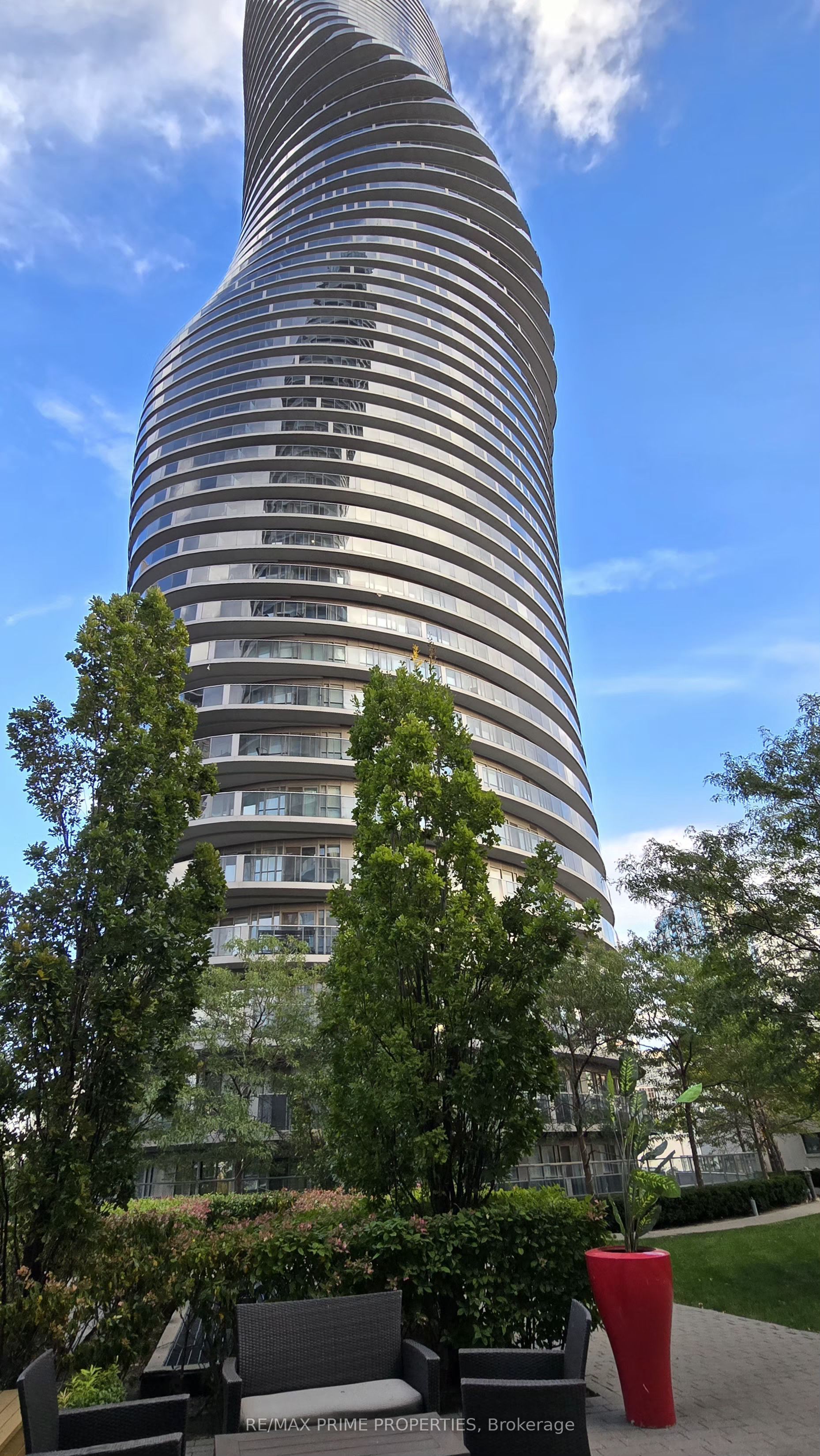 50 Absolute Avenue 1106 Property Photo 1