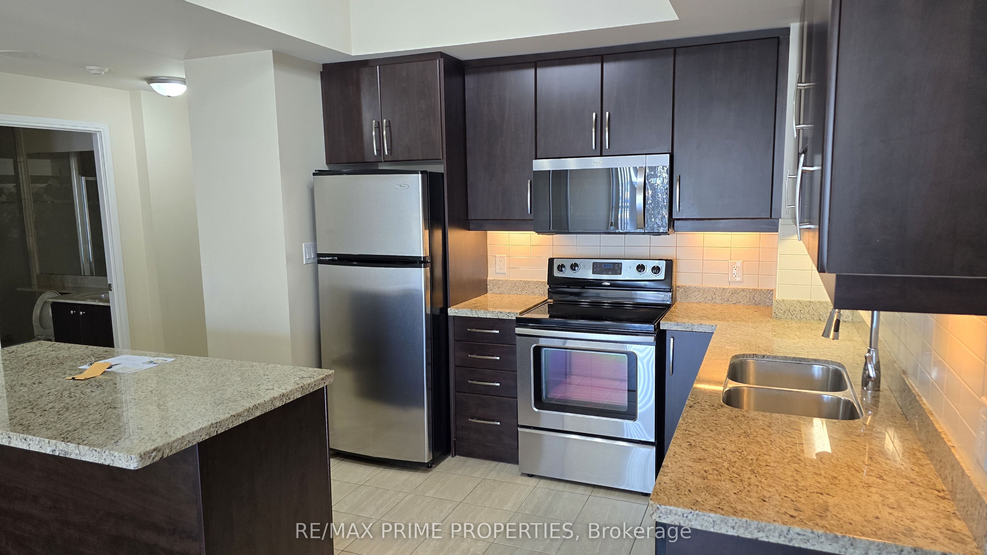 50 Absolute Avenue 1106 Property Photo 2
