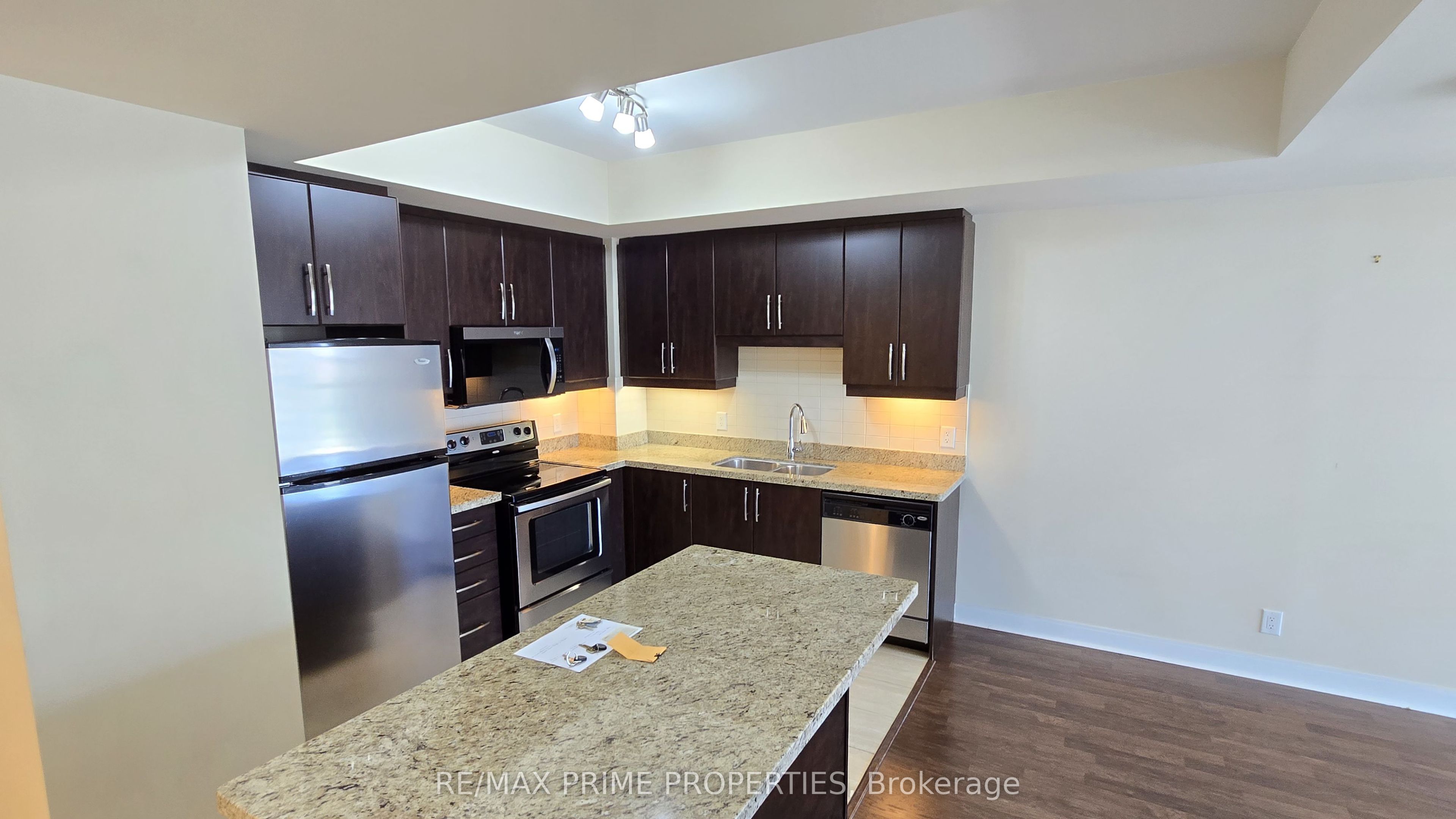 50 Absolute Avenue 1106 Property Photo 4