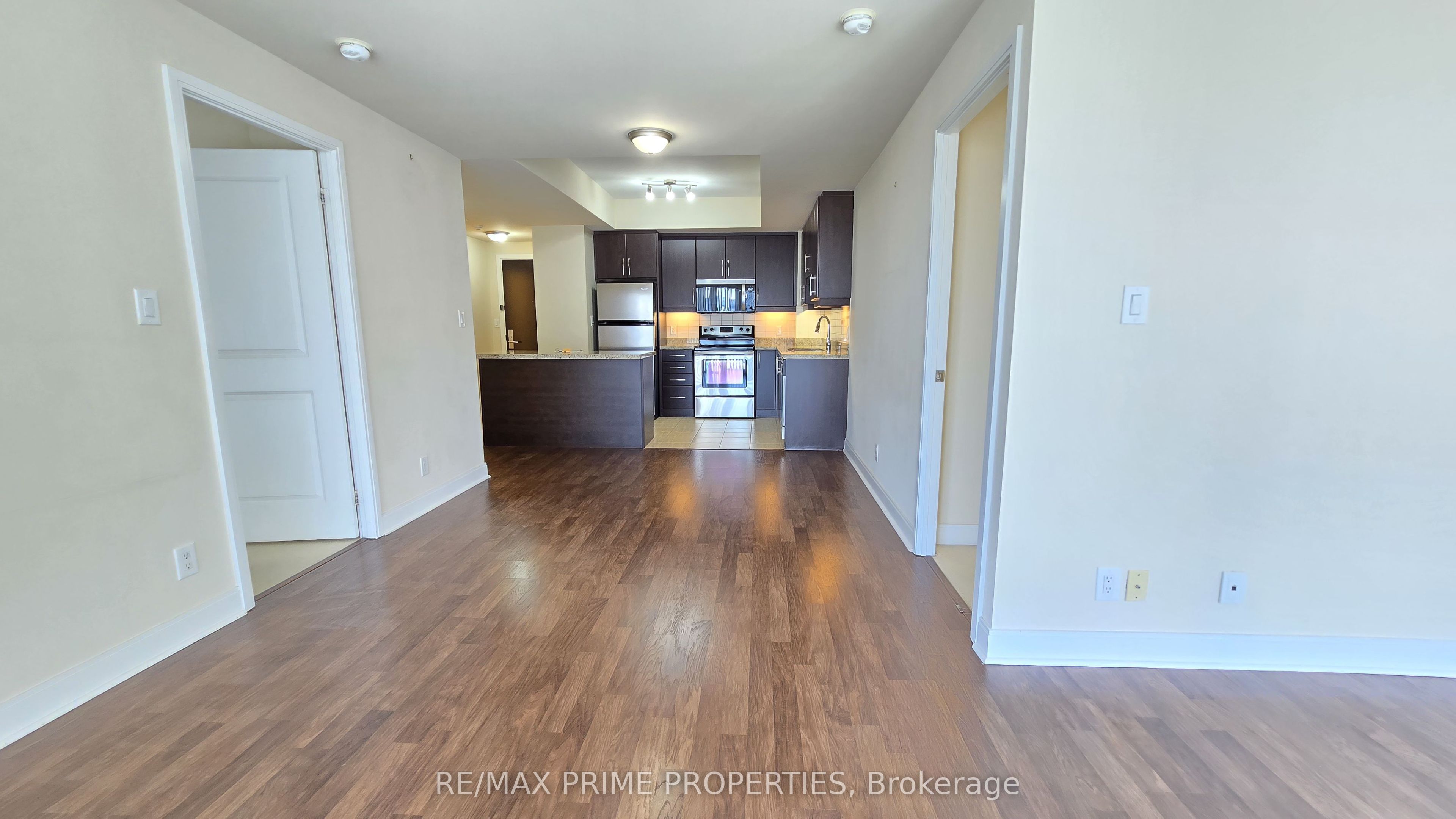 50 Absolute Avenue 1106 Property Photo 10