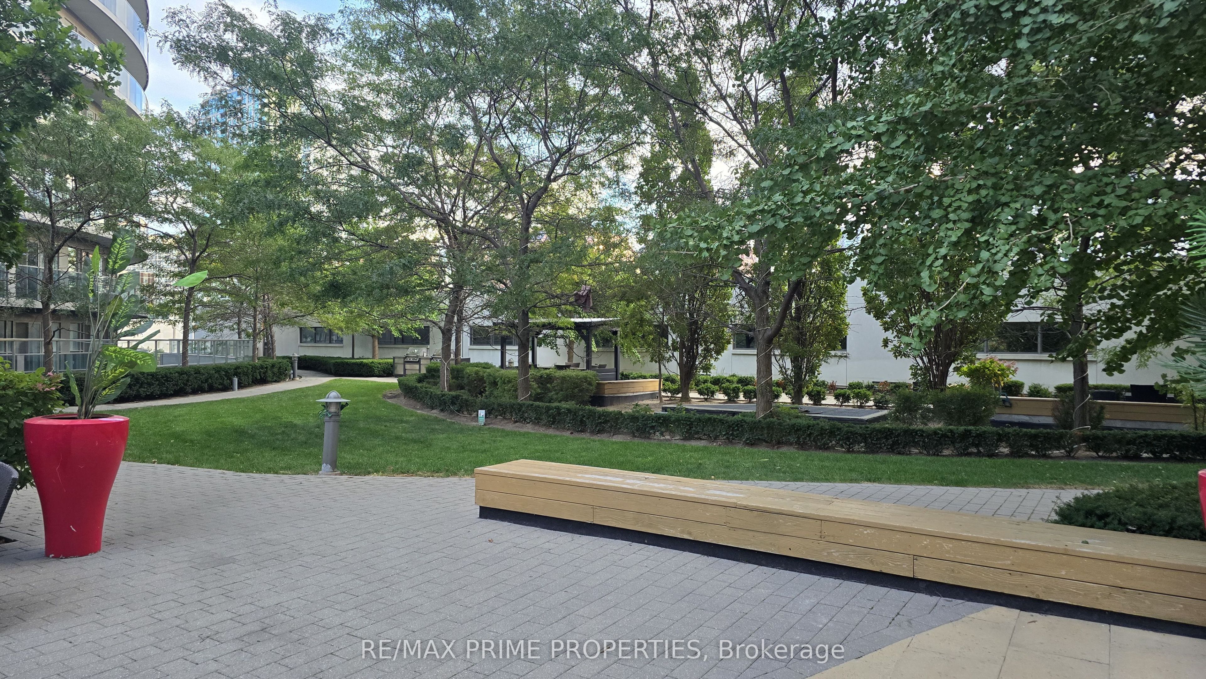 50 Absolute Avenue 1106 Property Photo 14