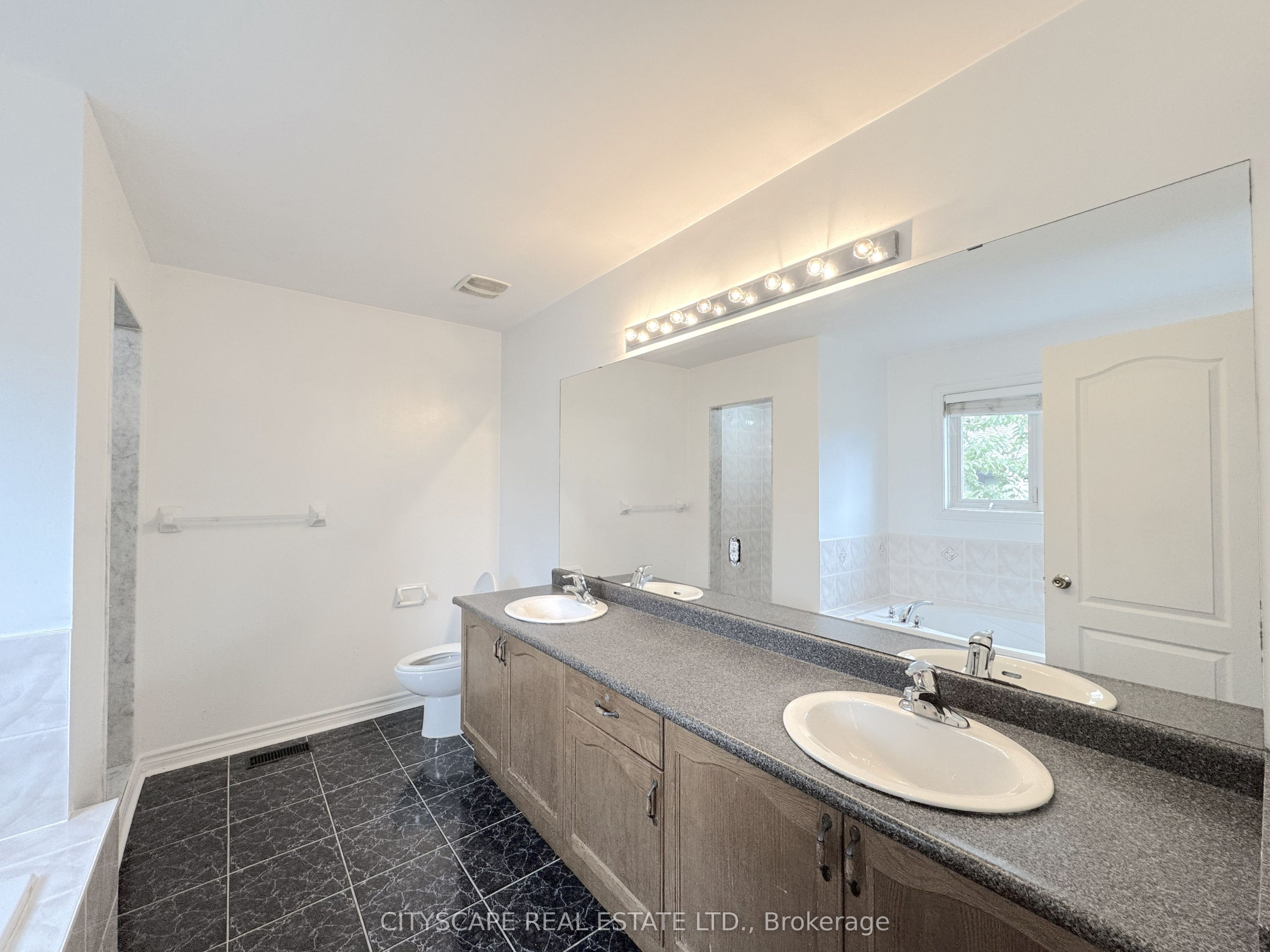 4 Savita Road Property Photo 25