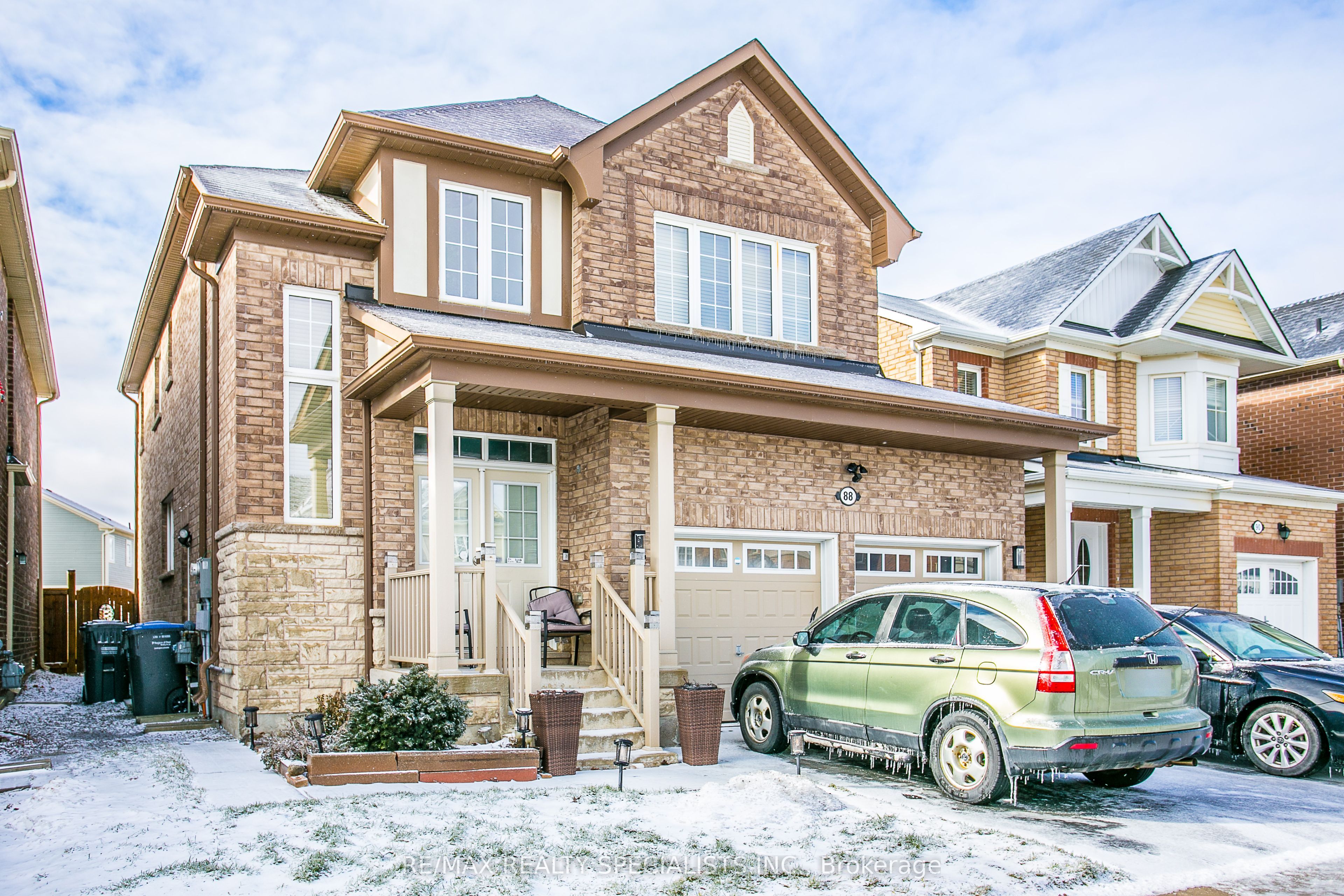 88 Robert Parkinson Drive Property Photo 1