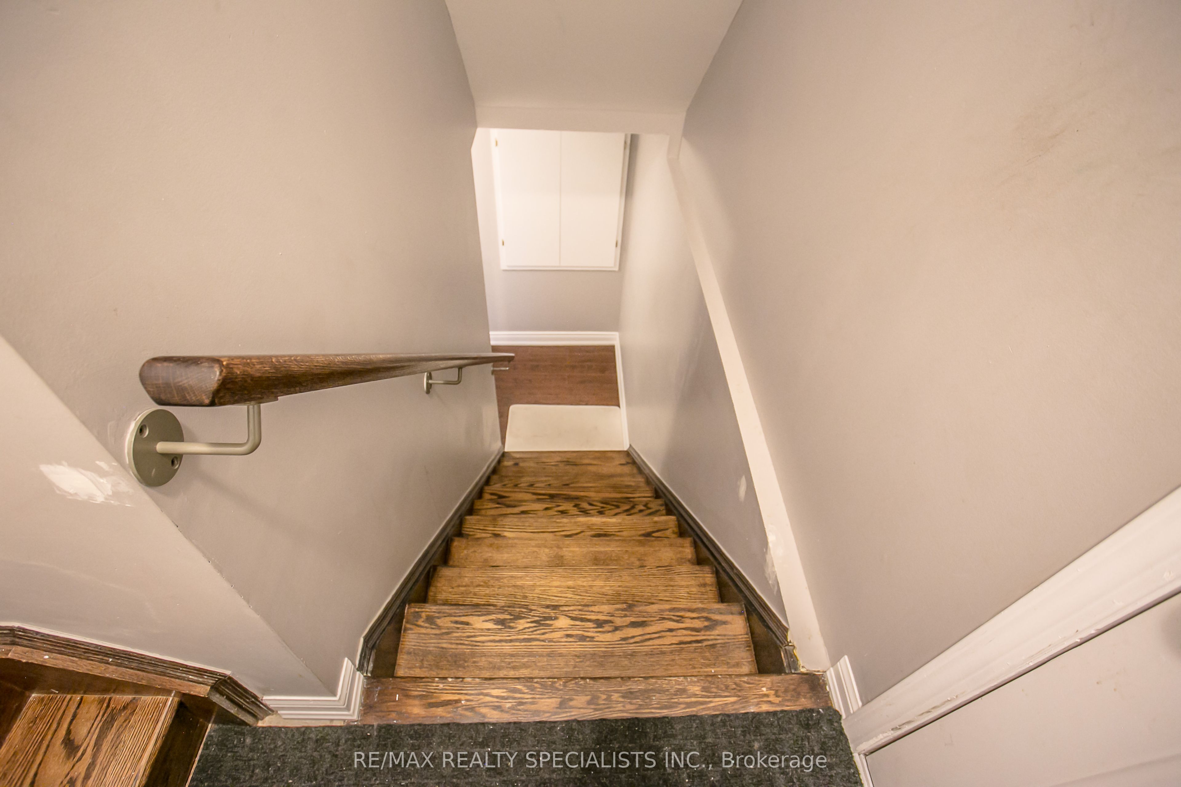 88 Robert Parkinson Drive Property Photo 2