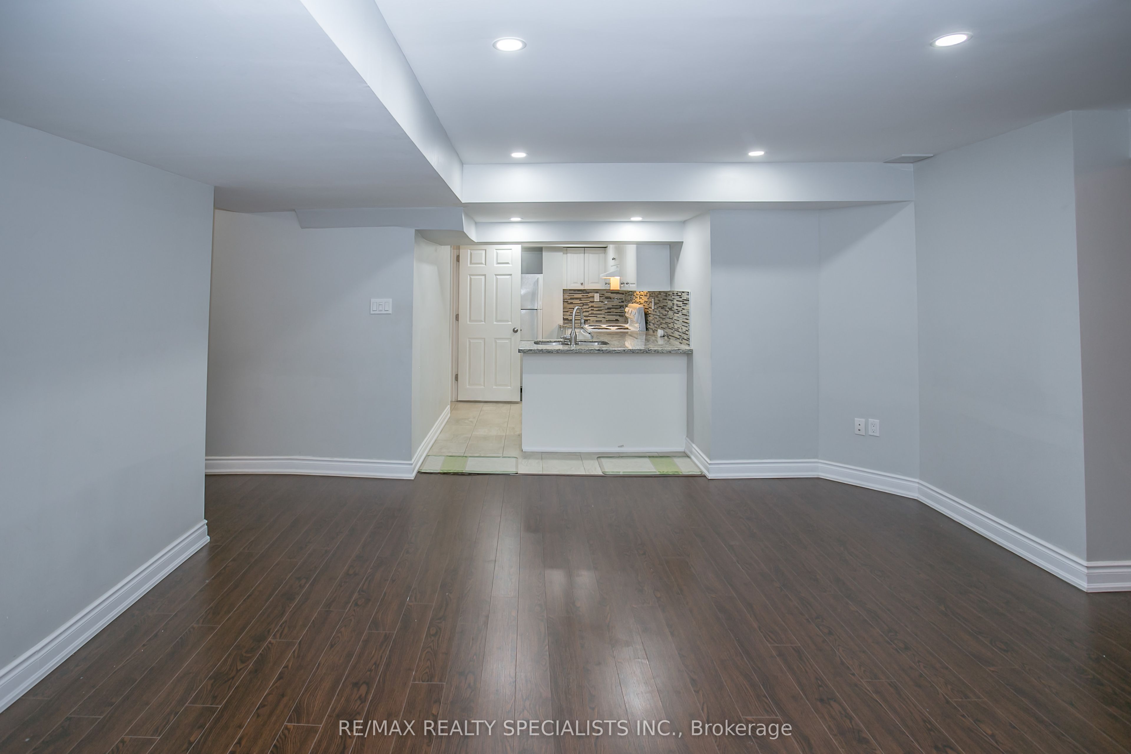 88 Robert Parkinson Drive Property Photo 9