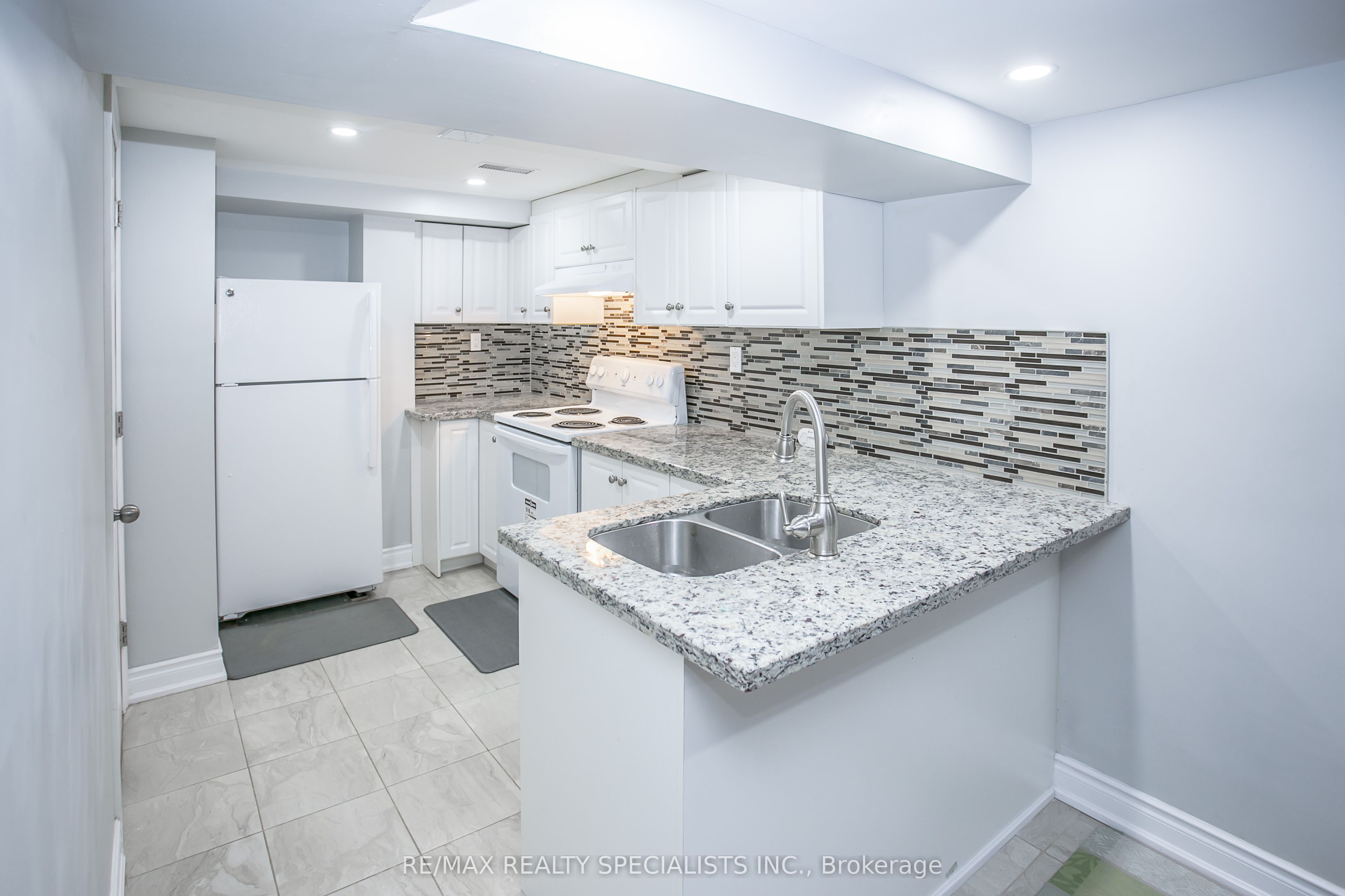 88 Robert Parkinson Drive Property Photo 14