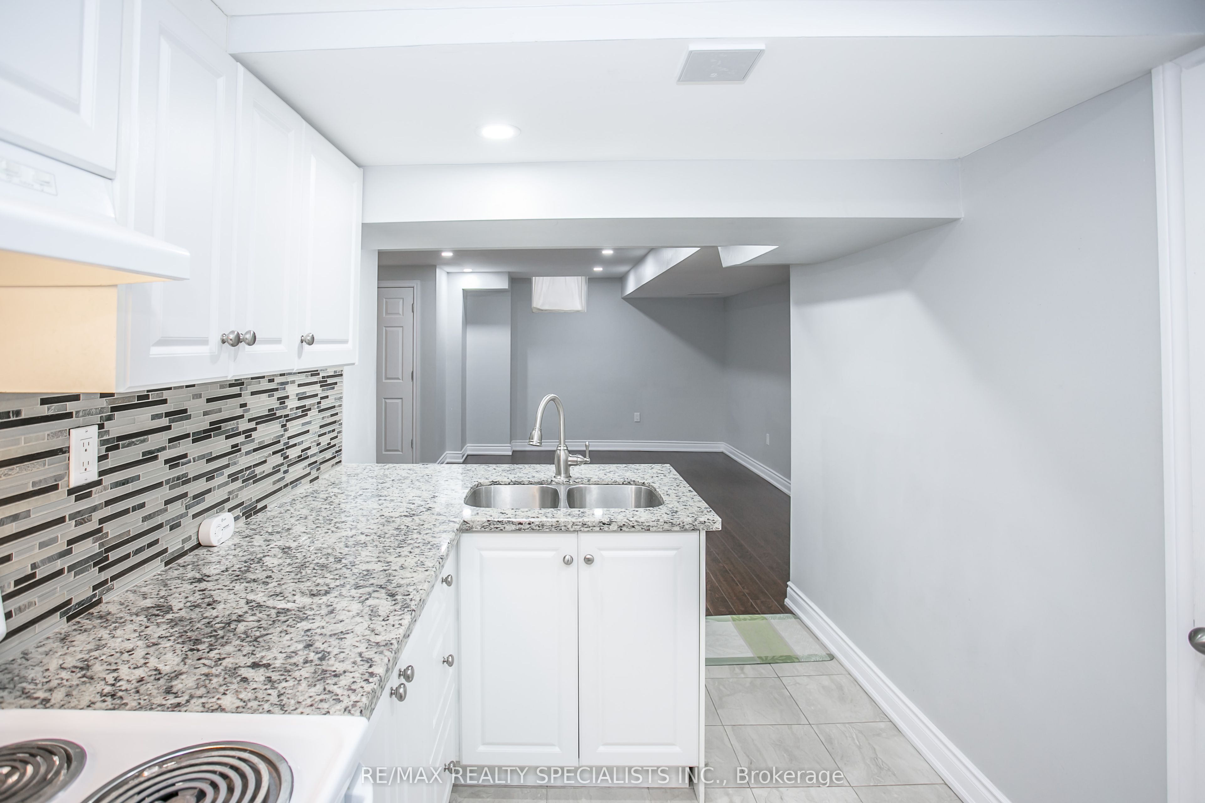 88 Robert Parkinson Drive Property Photo 16